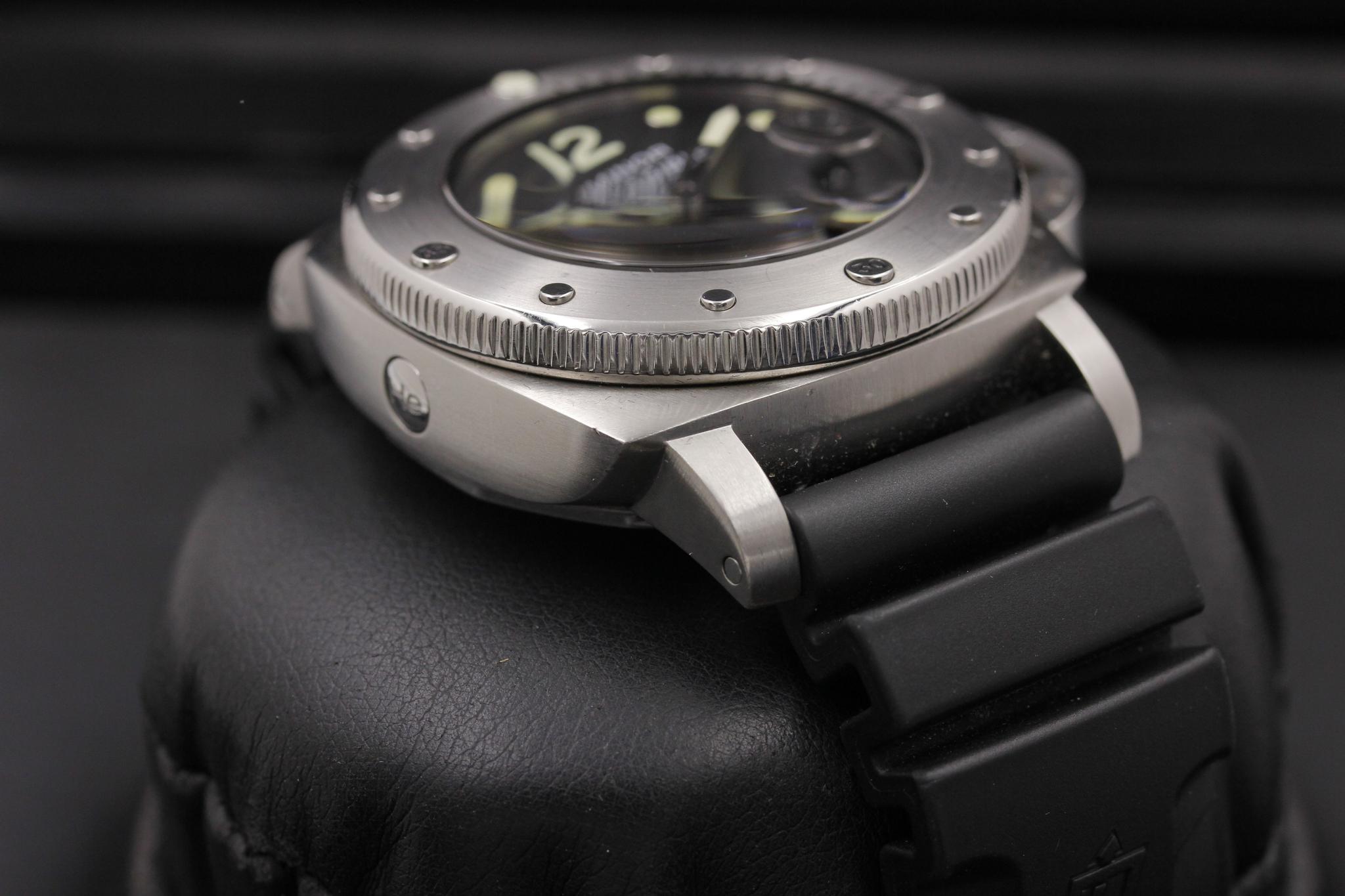 Watch Image 5