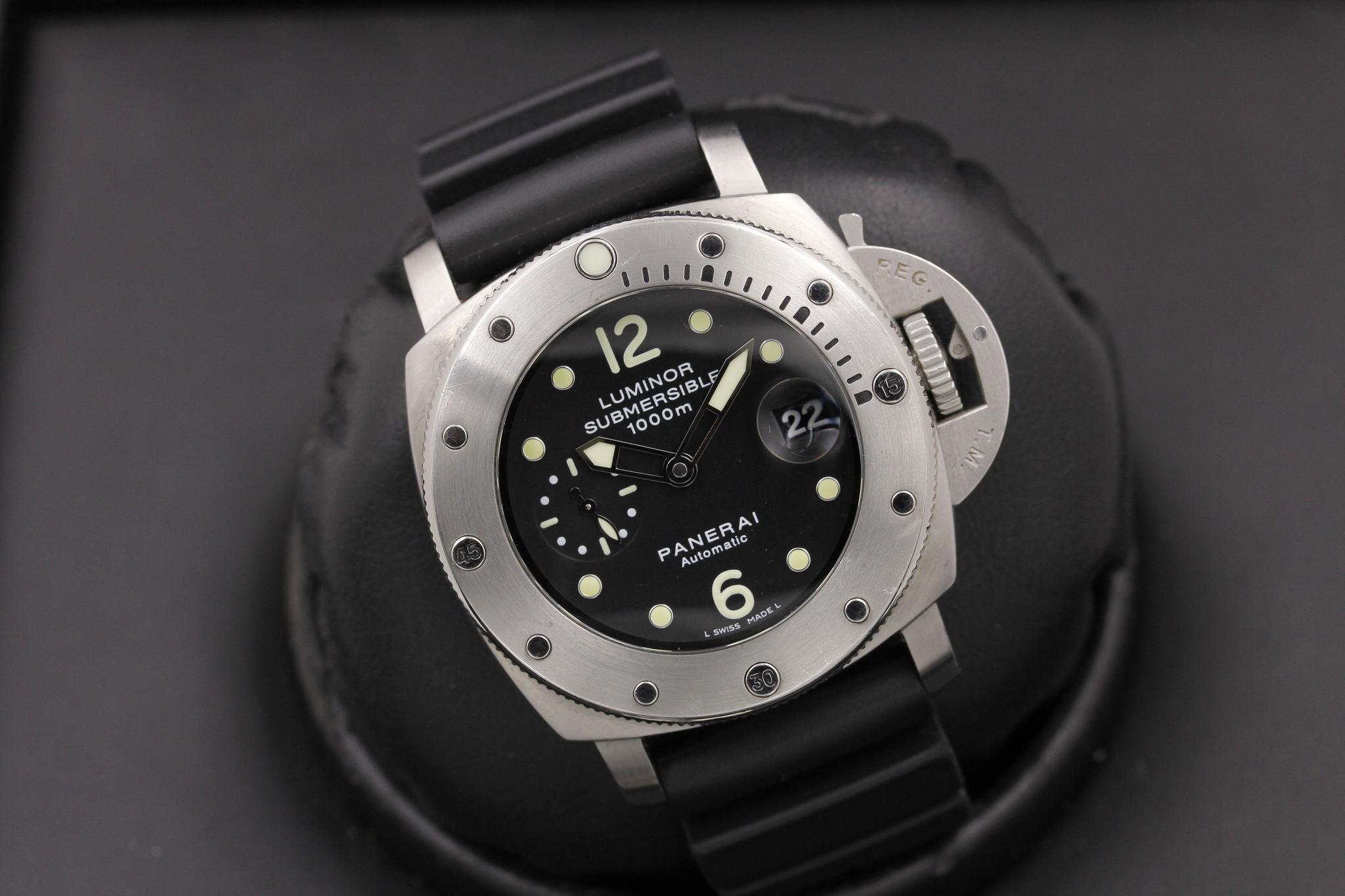 Watch Image 9