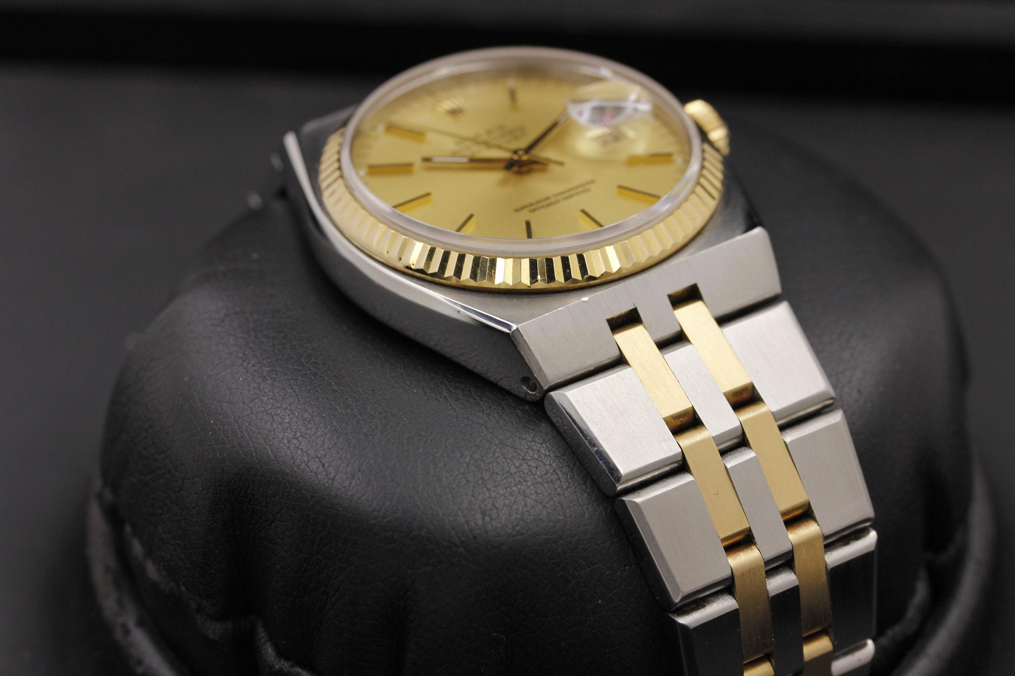 Watch Image 6