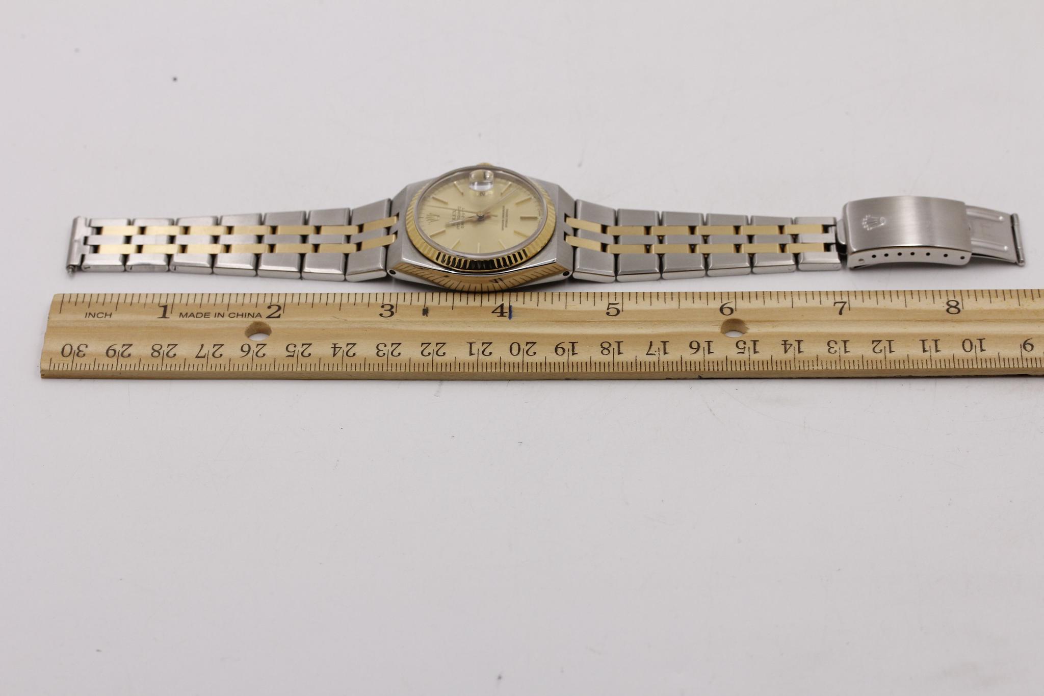 Watch Image 10