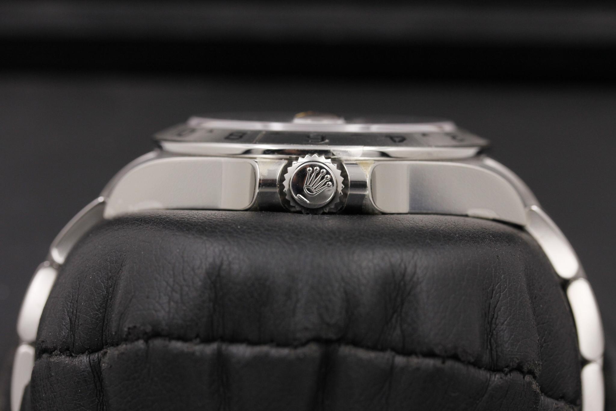 Watch Image 3