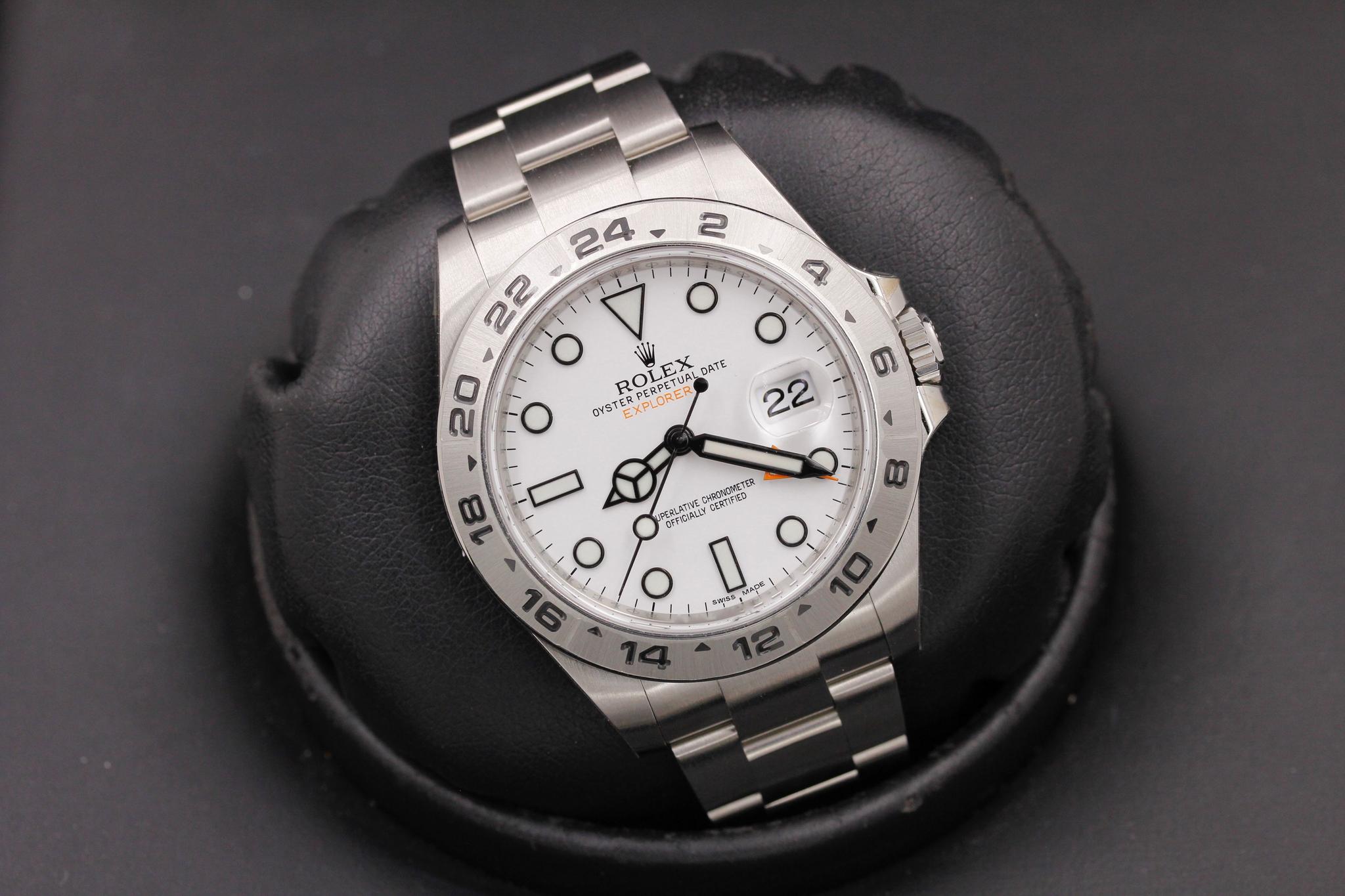 Watch Image 9