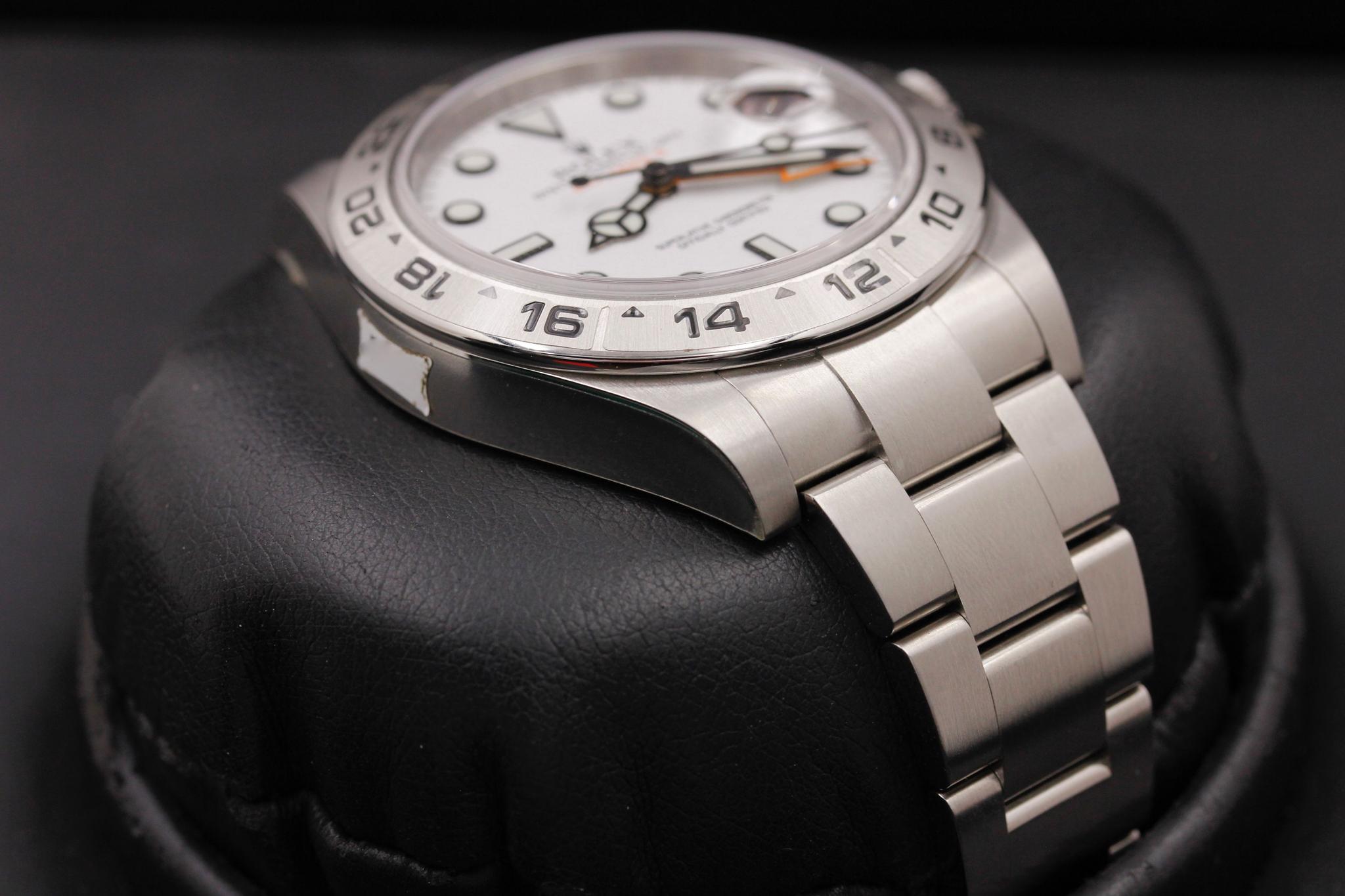 Watch Image 6