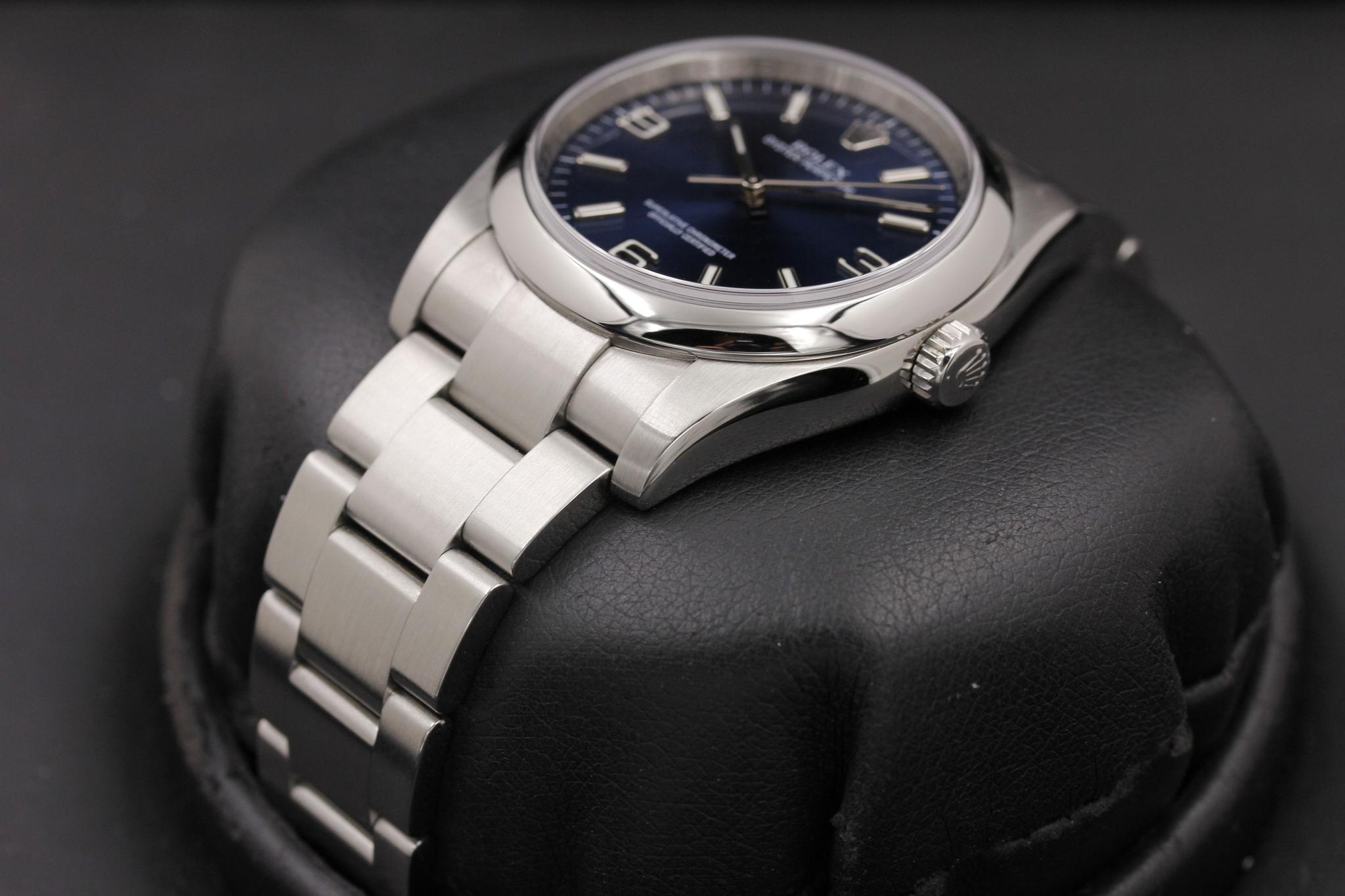 Watch Image 2