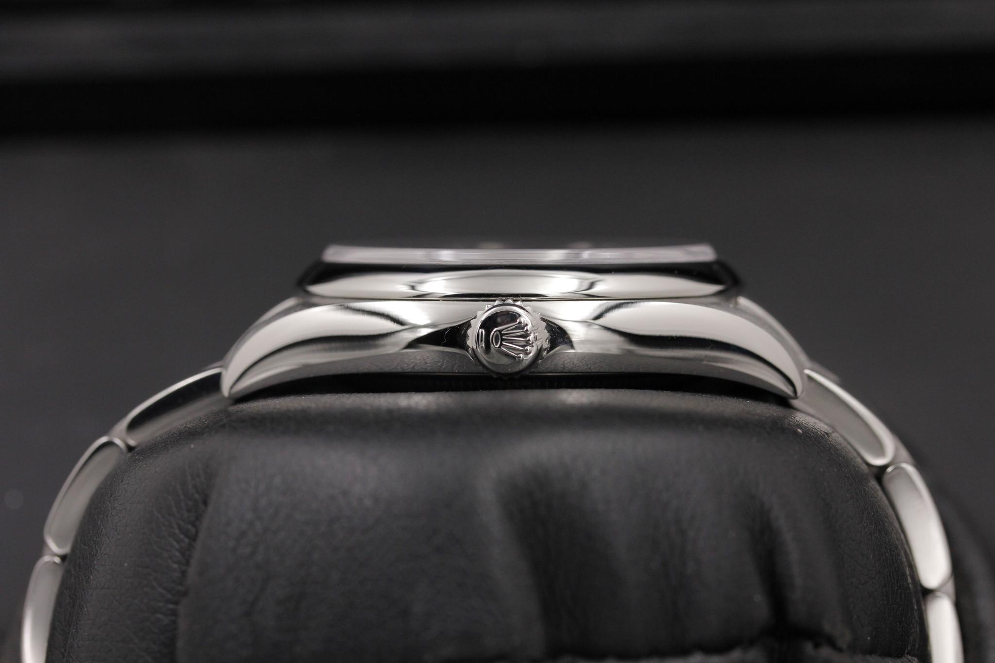 Watch Image 3