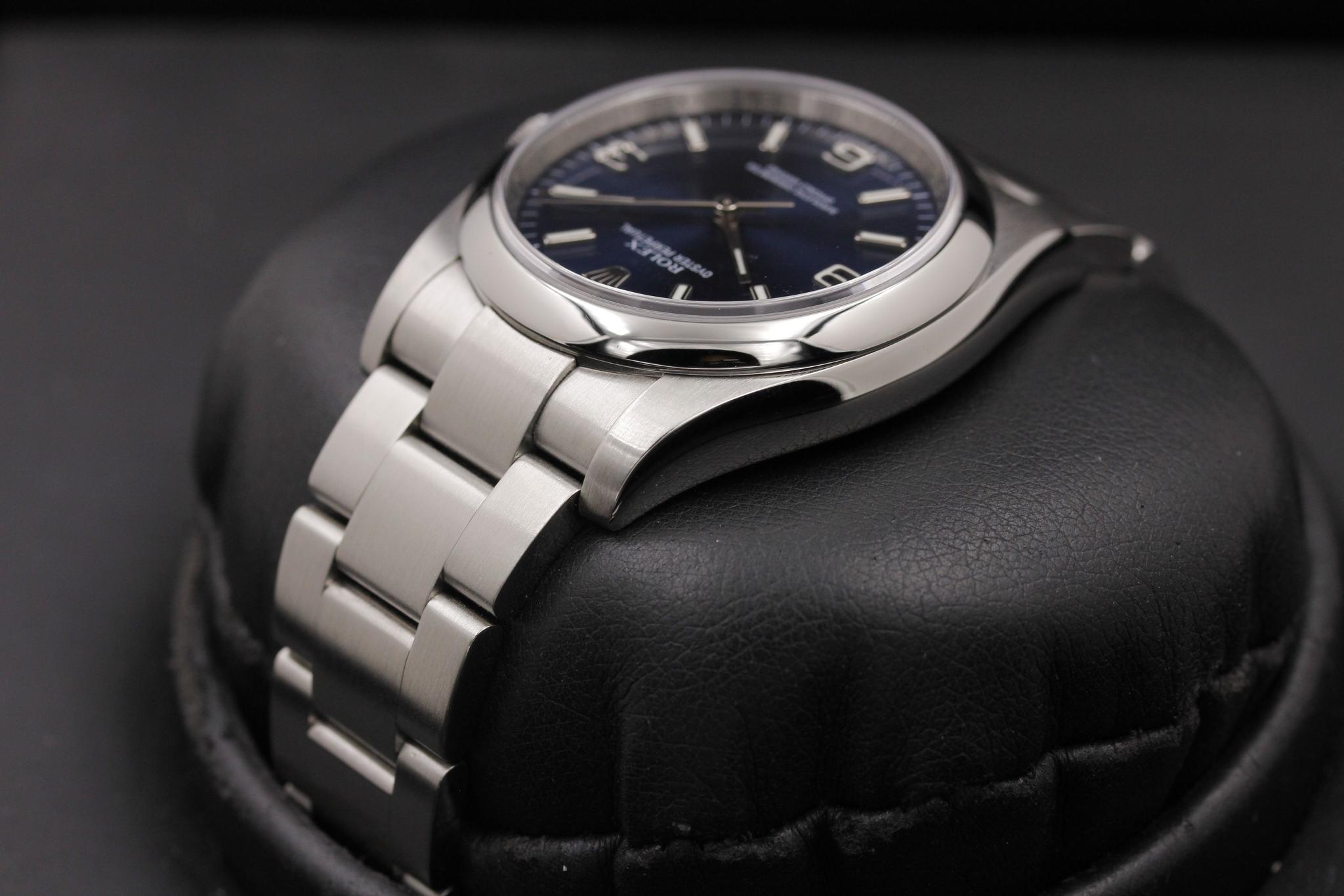 Watch Image 5
