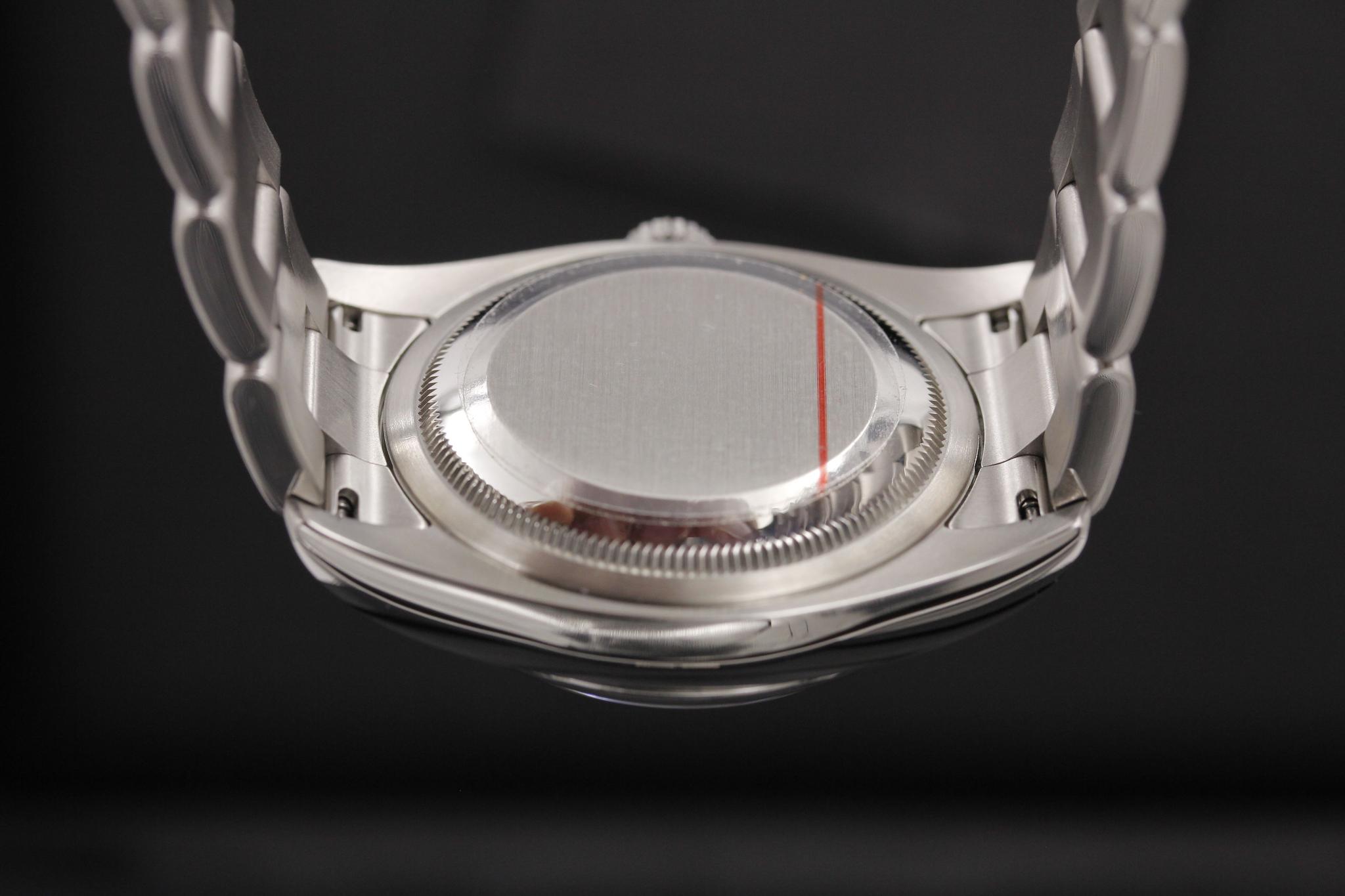 Watch Image 7