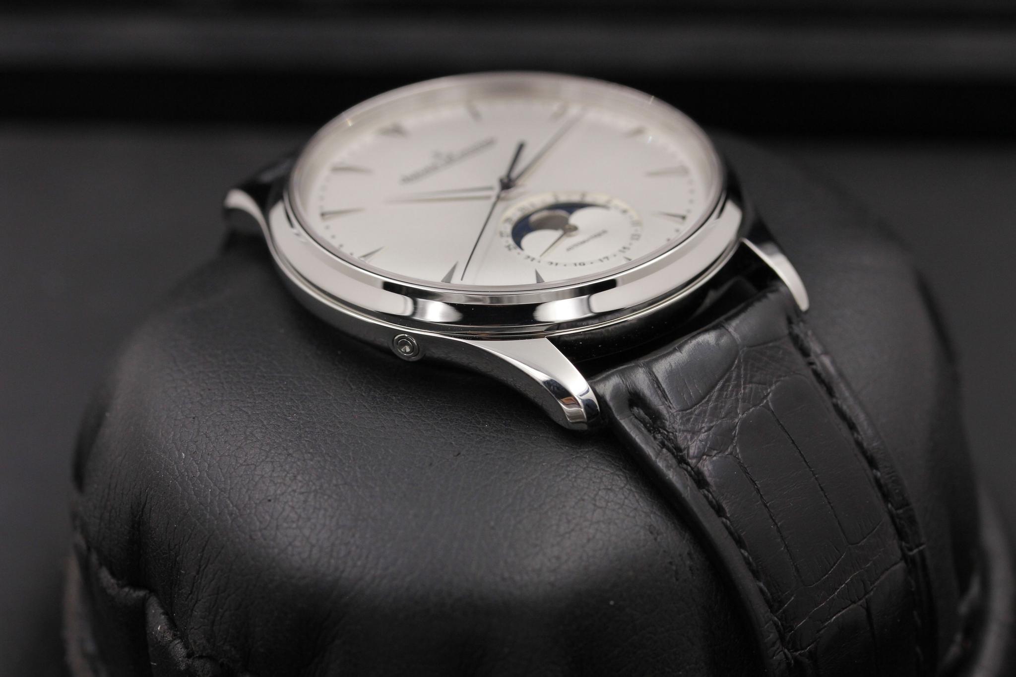 Watch Image 6