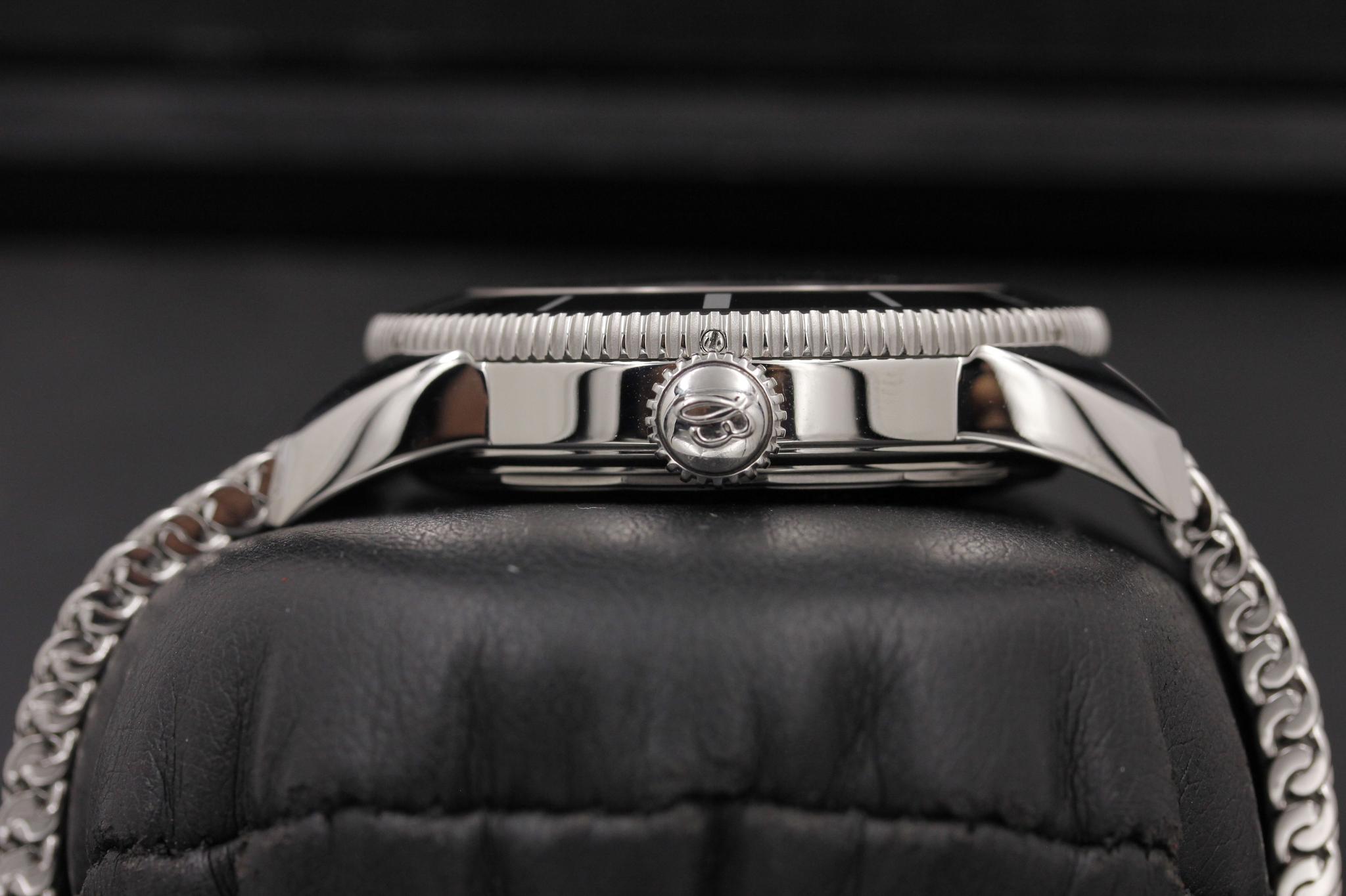 Watch Image 3