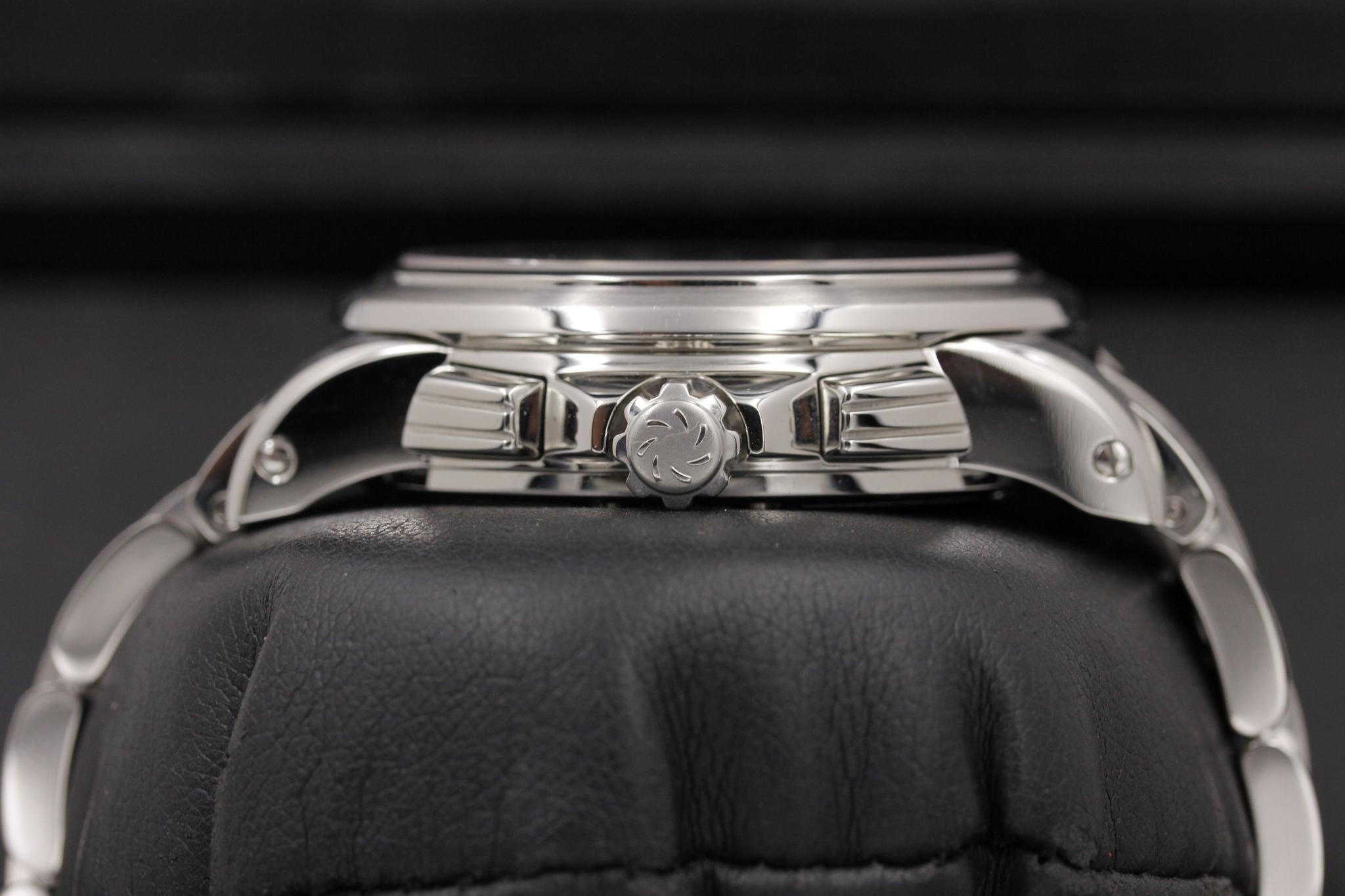 Watch Image 3