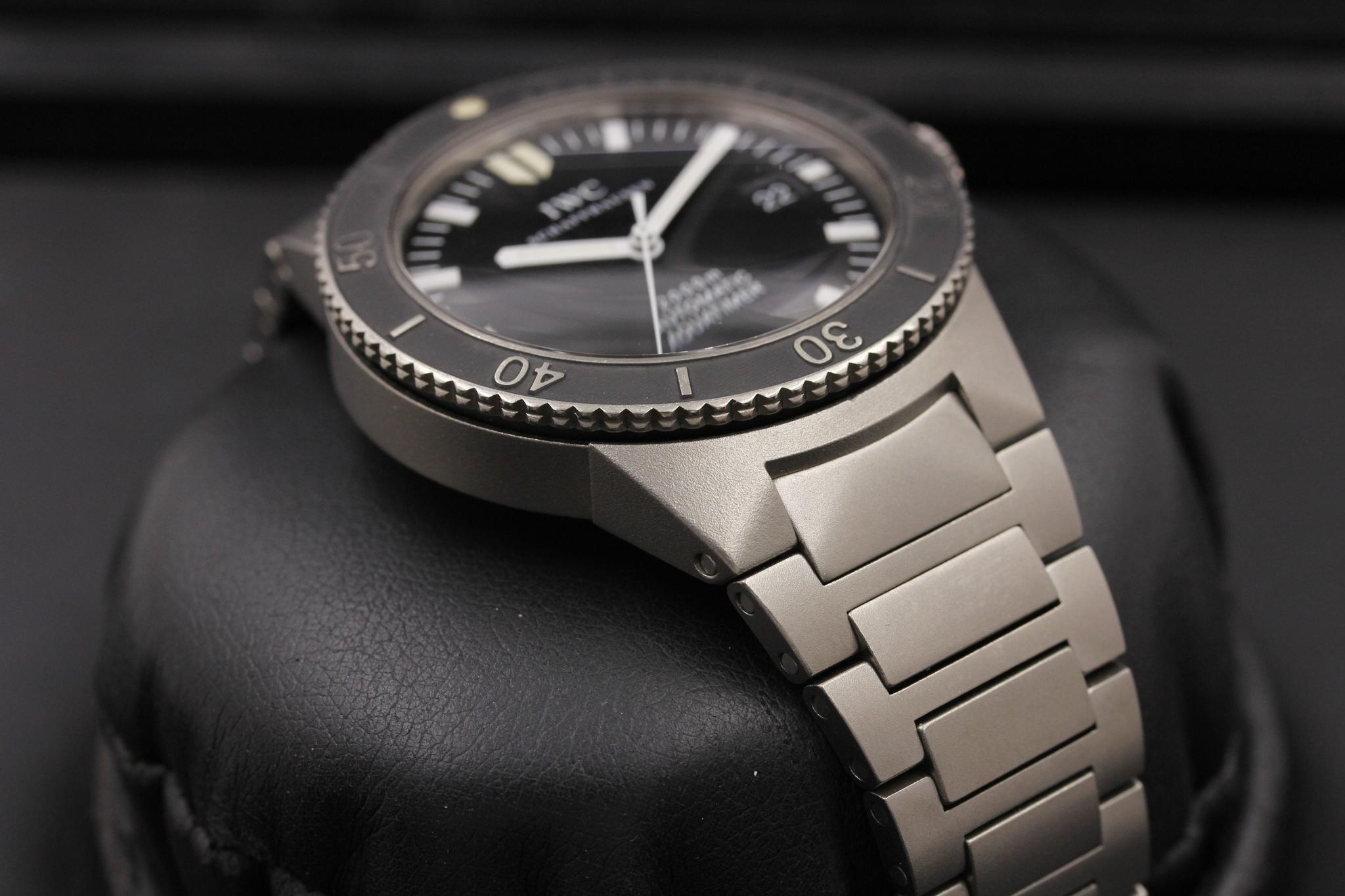 Watch Image 6