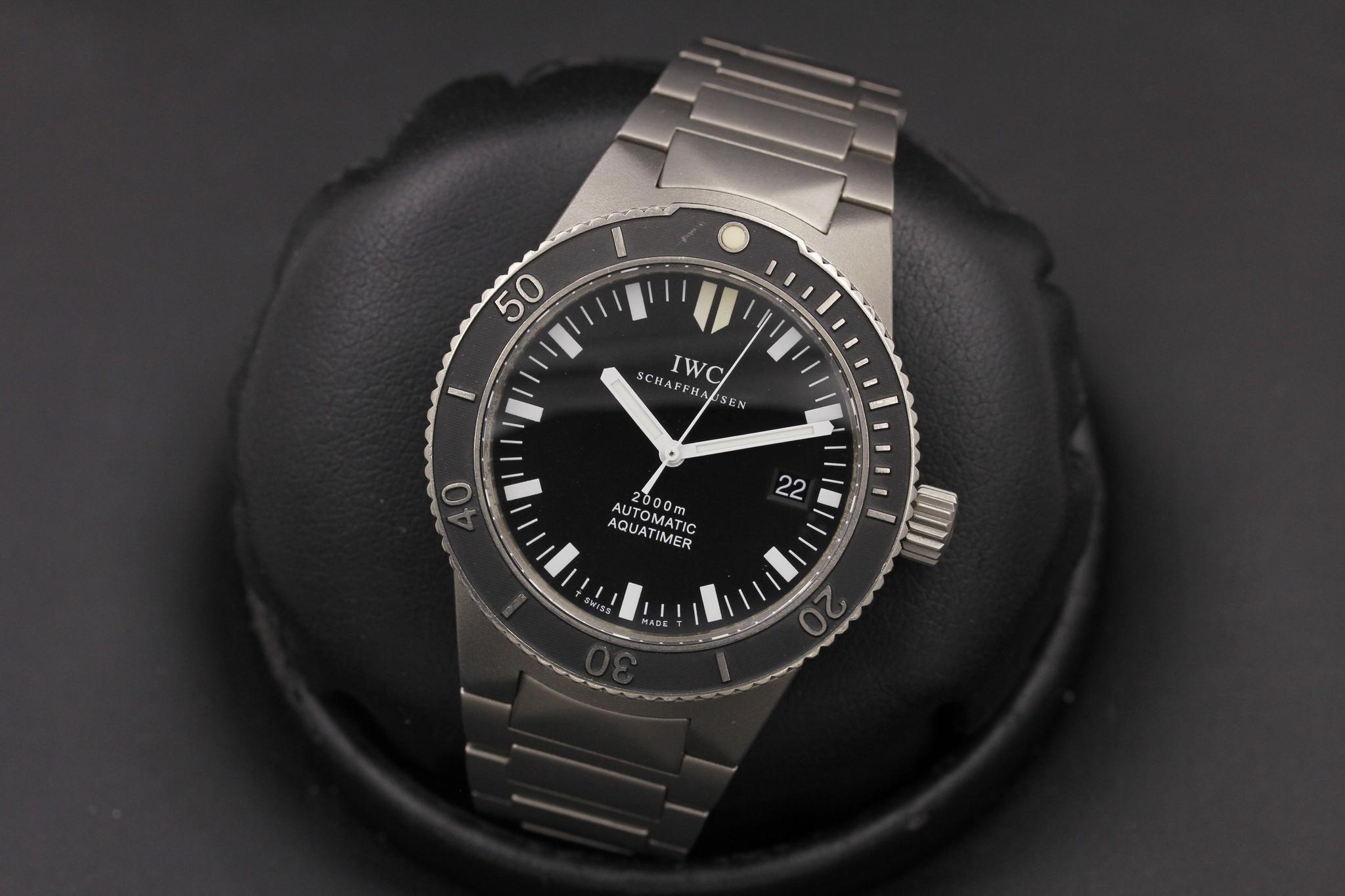 Watch Image 11