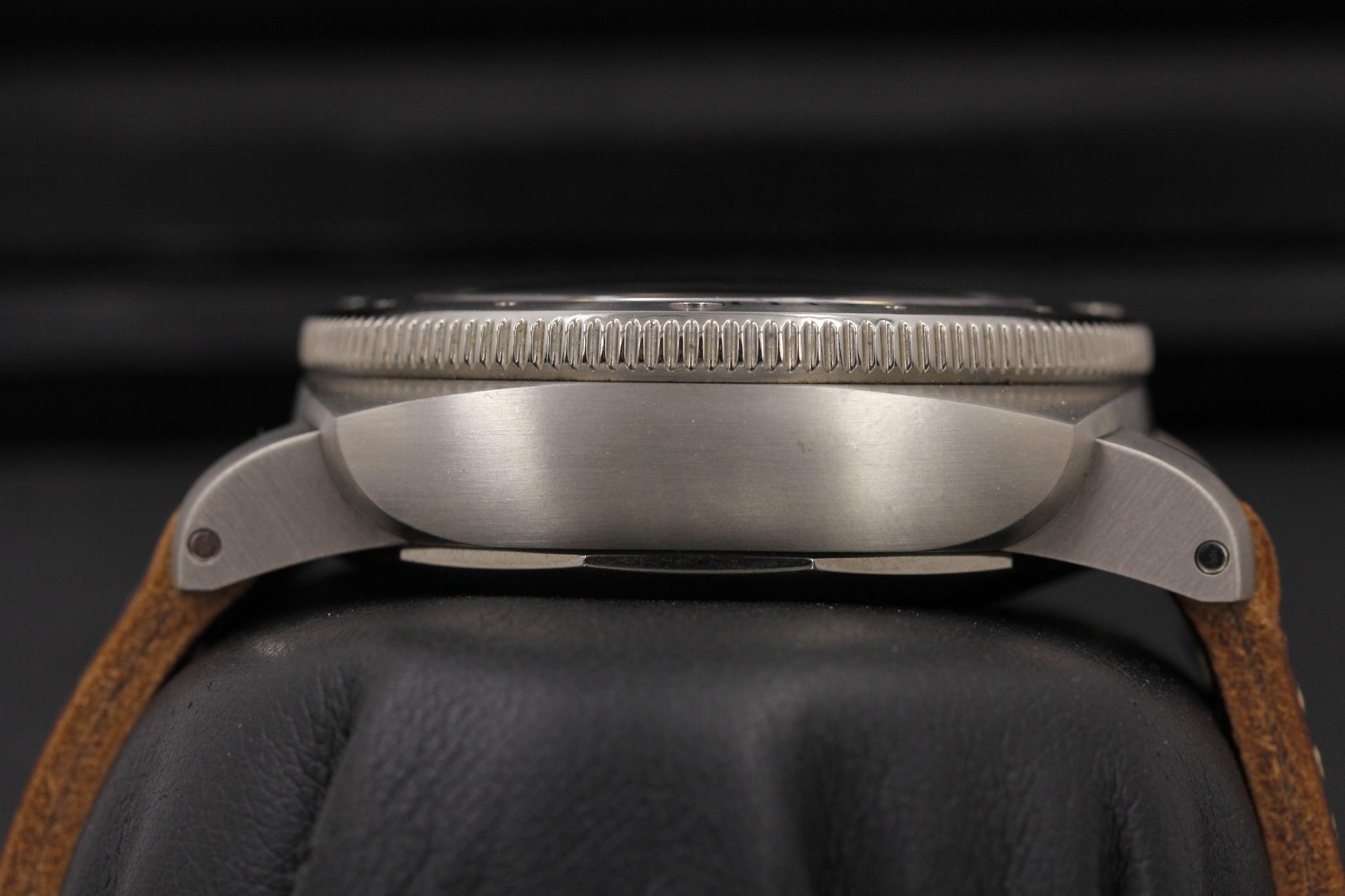 Watch Image 3