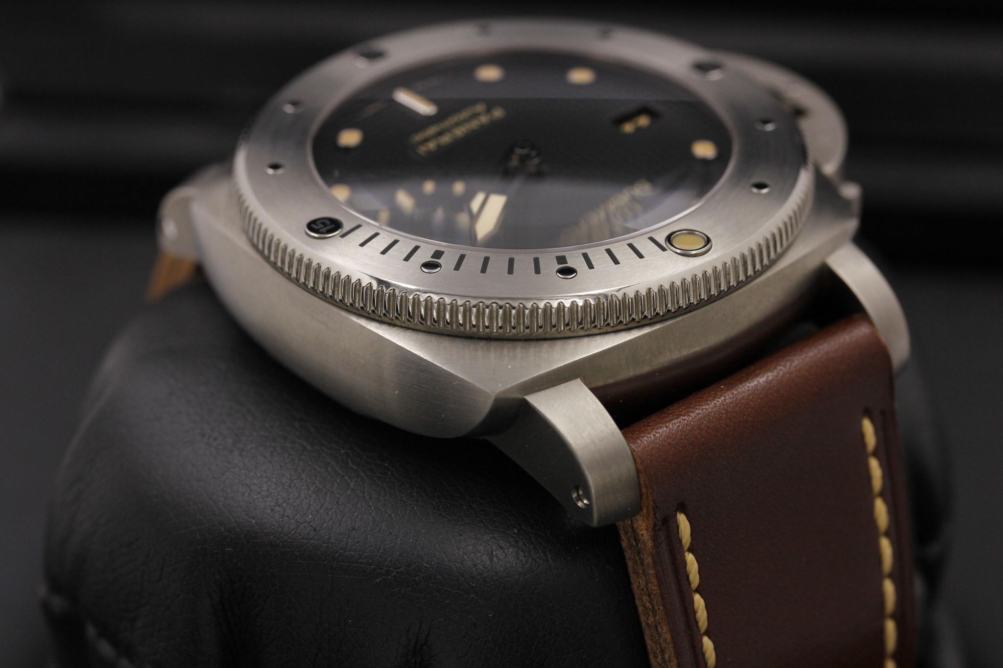 Watch Image 4
