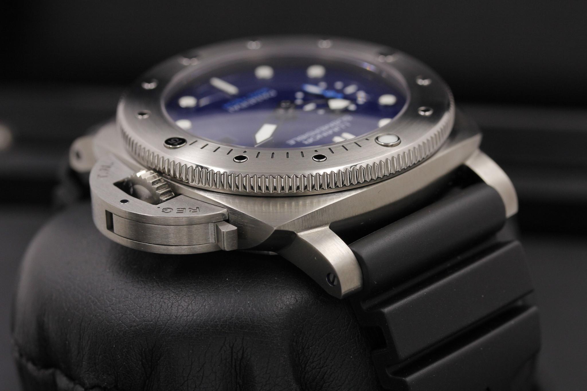Watch Image 4