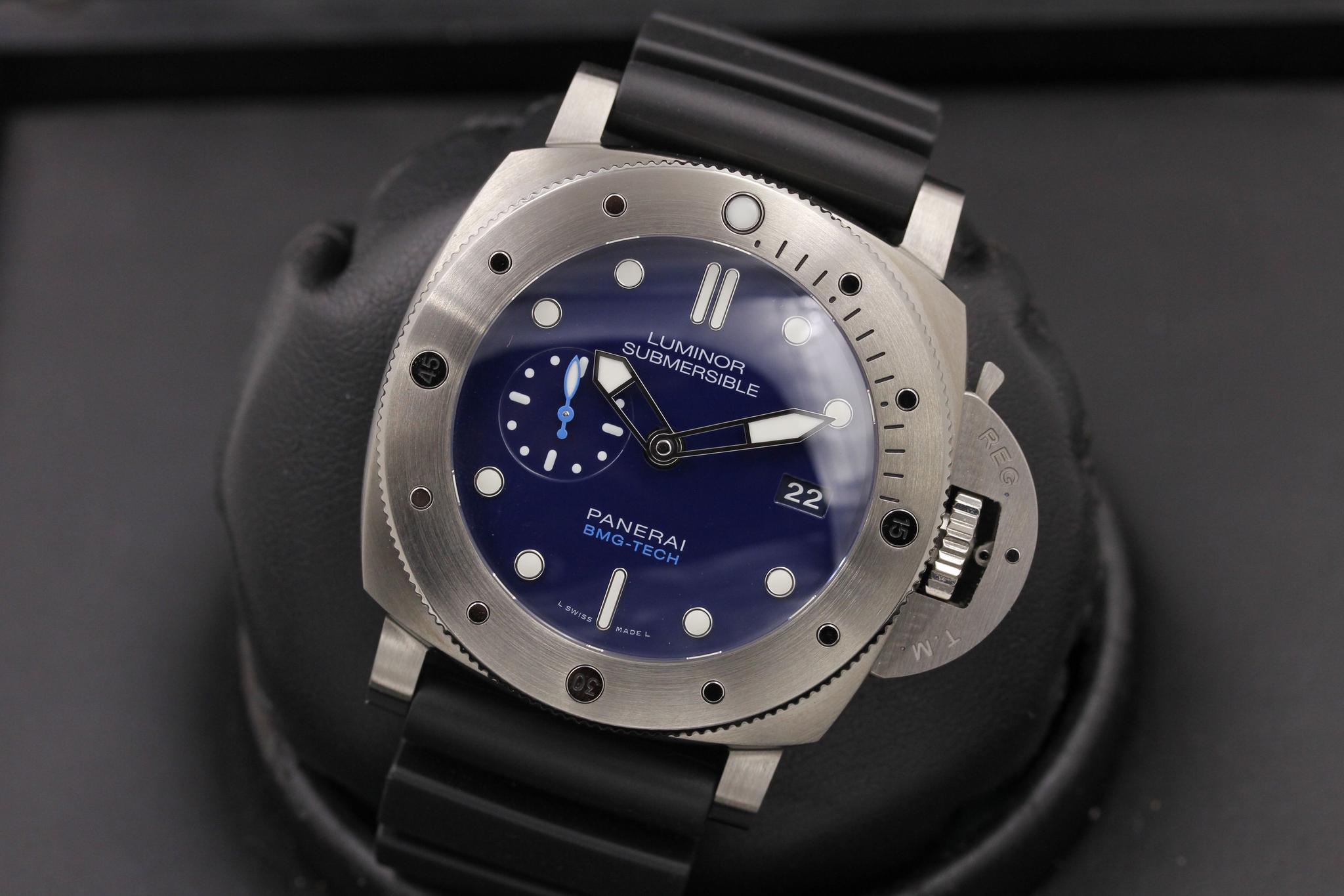 Watch Image 10