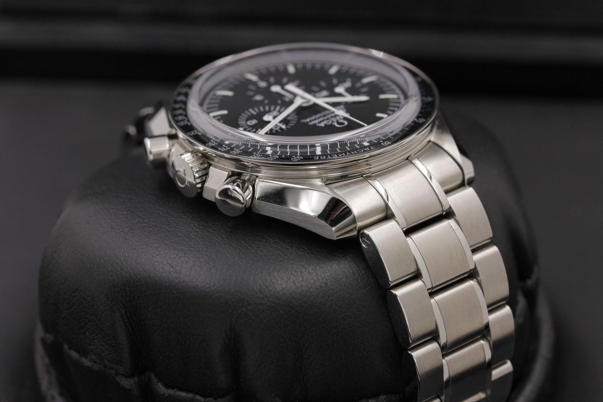 Watch Image 4