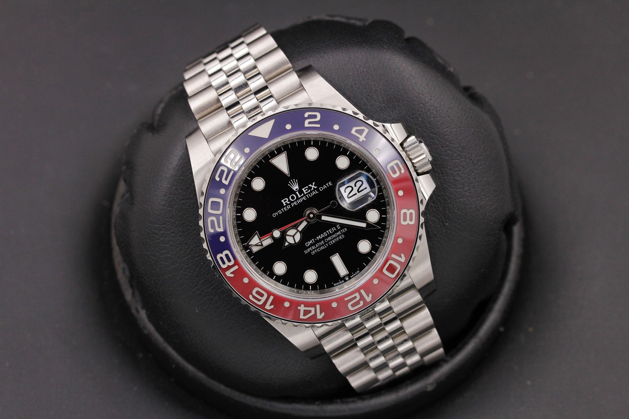 Watch Image 9