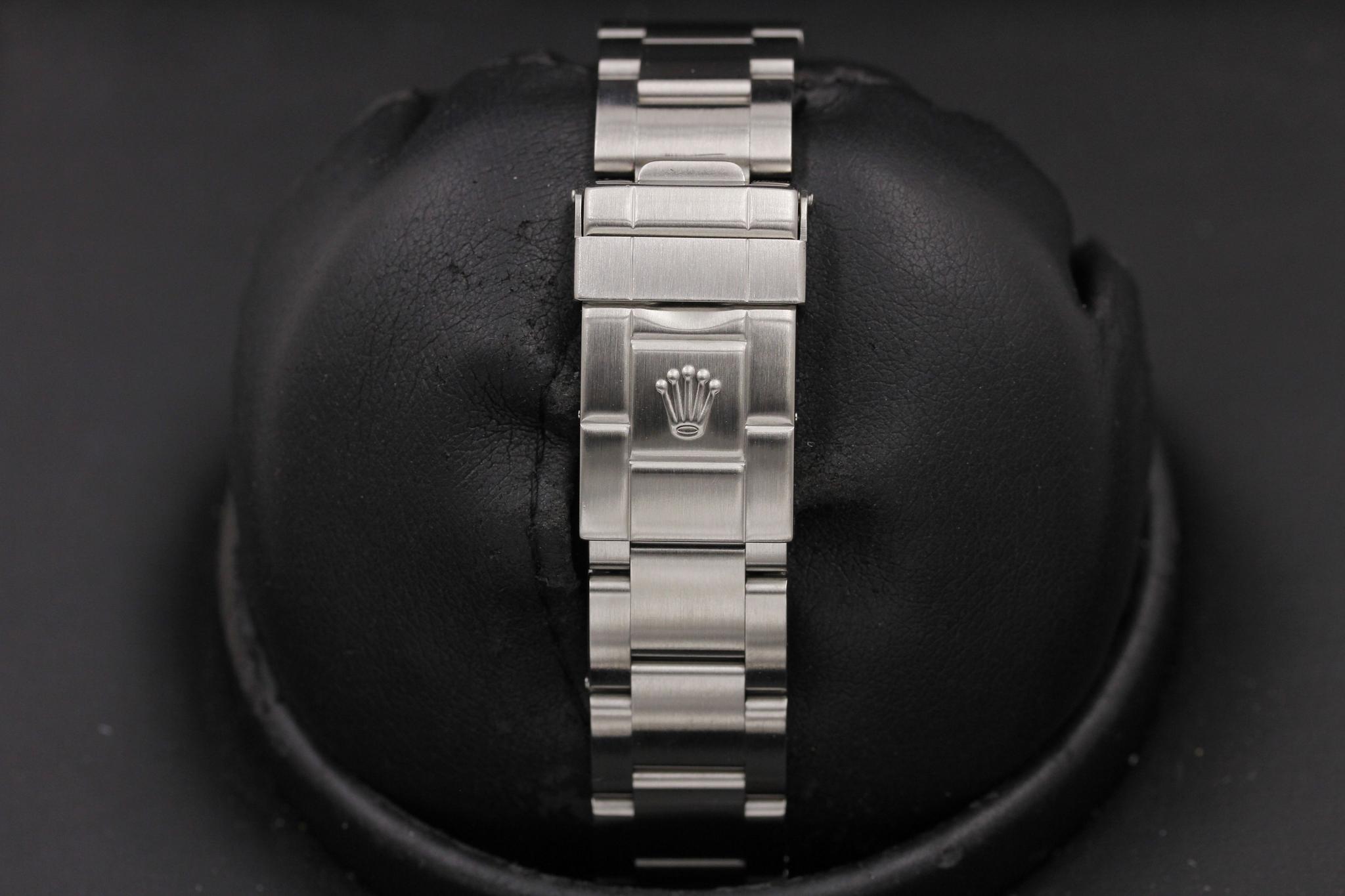 Watch Image 9