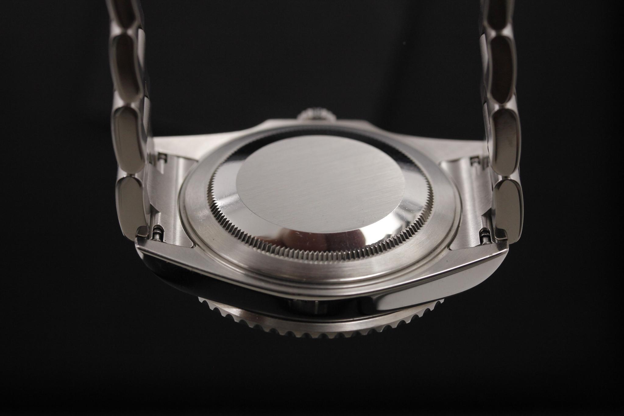 Watch Image 7