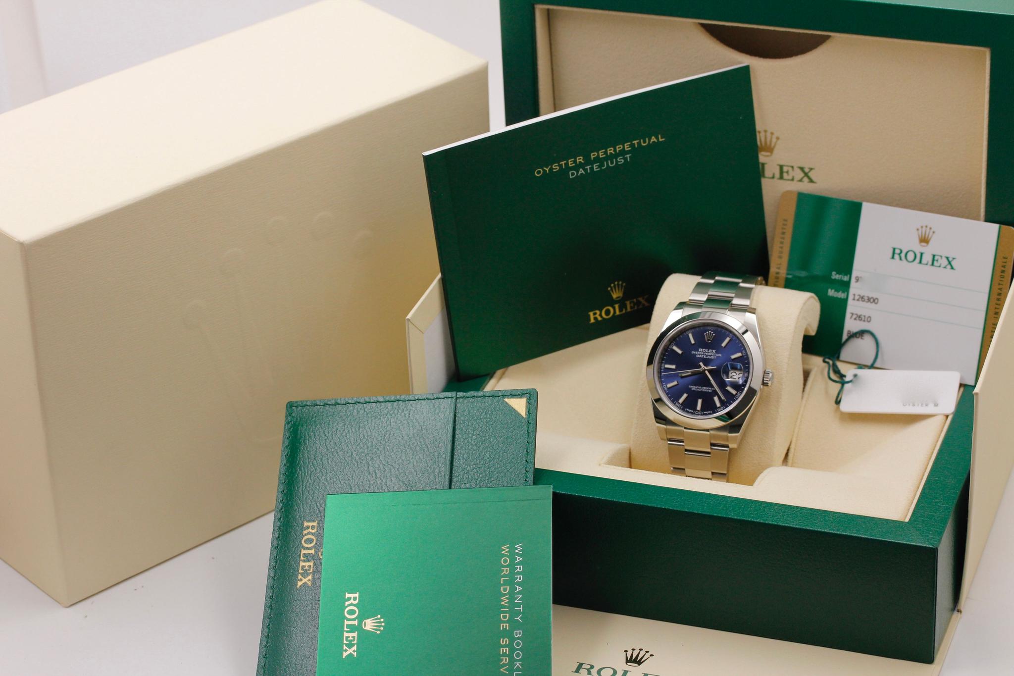 Watch Image 10