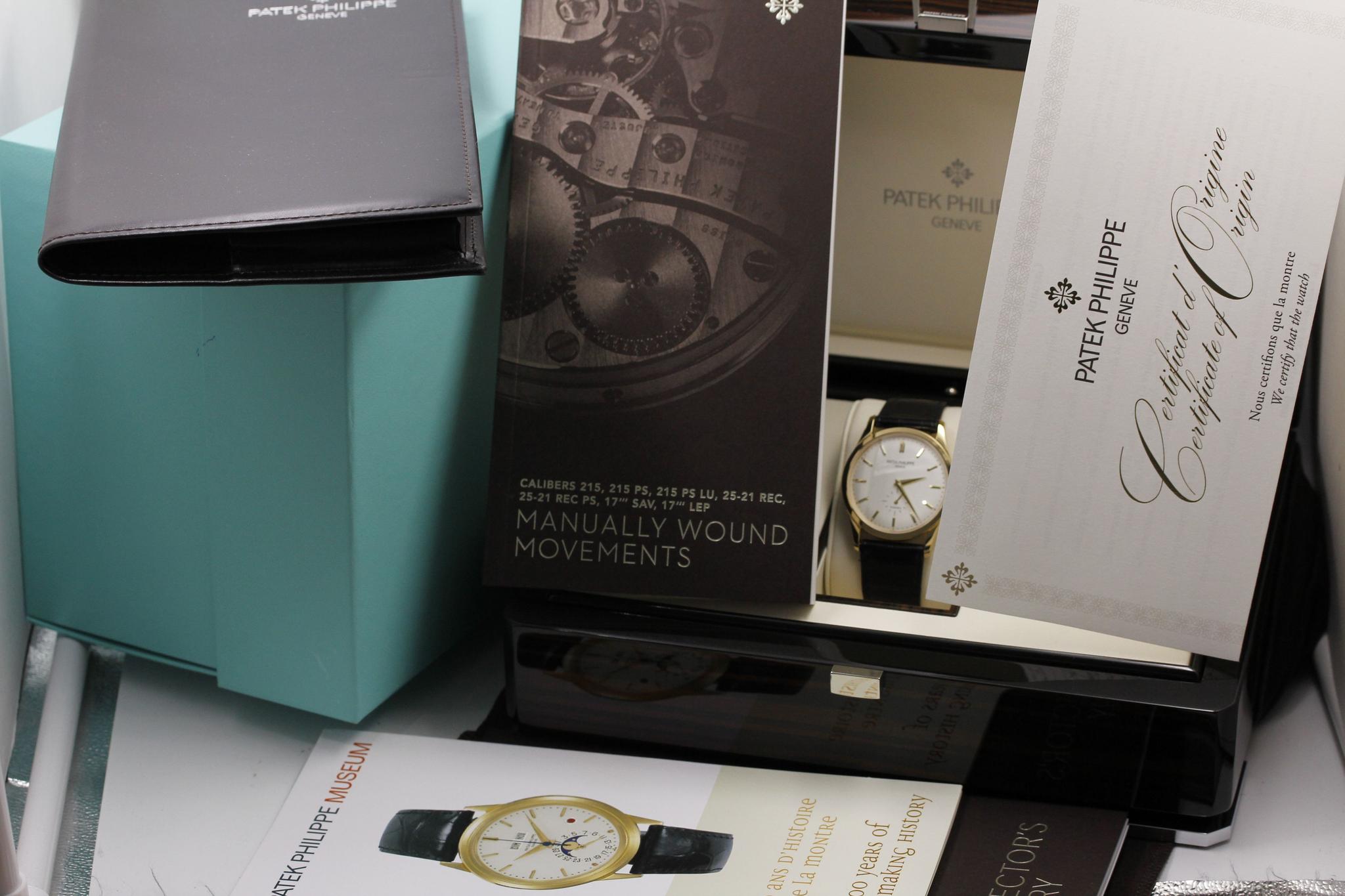 Watch Image 15