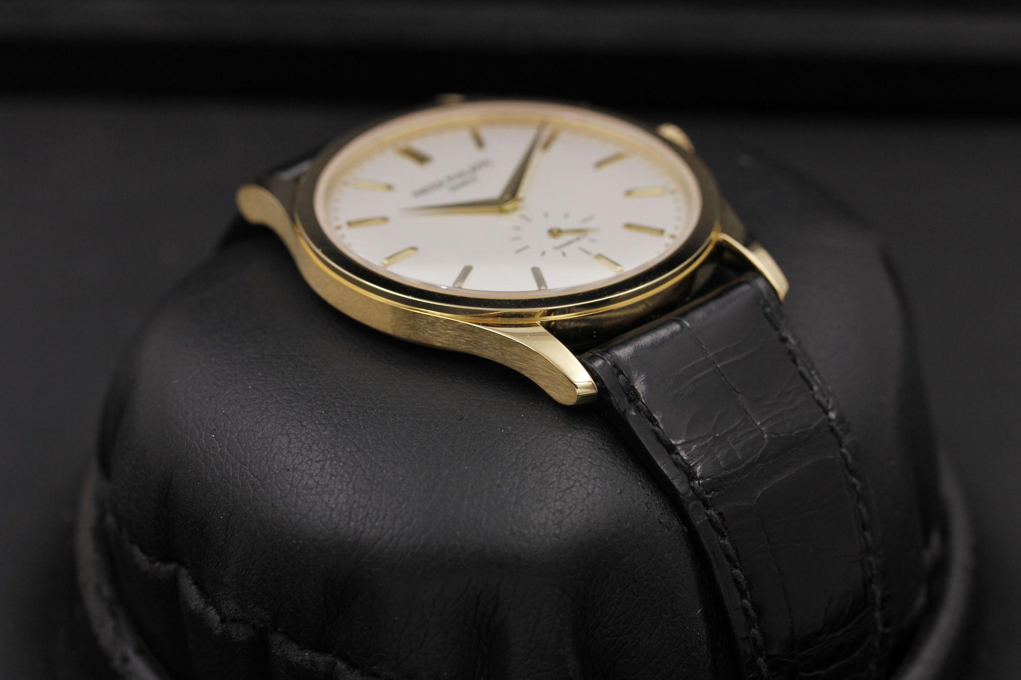 Watch Image 6