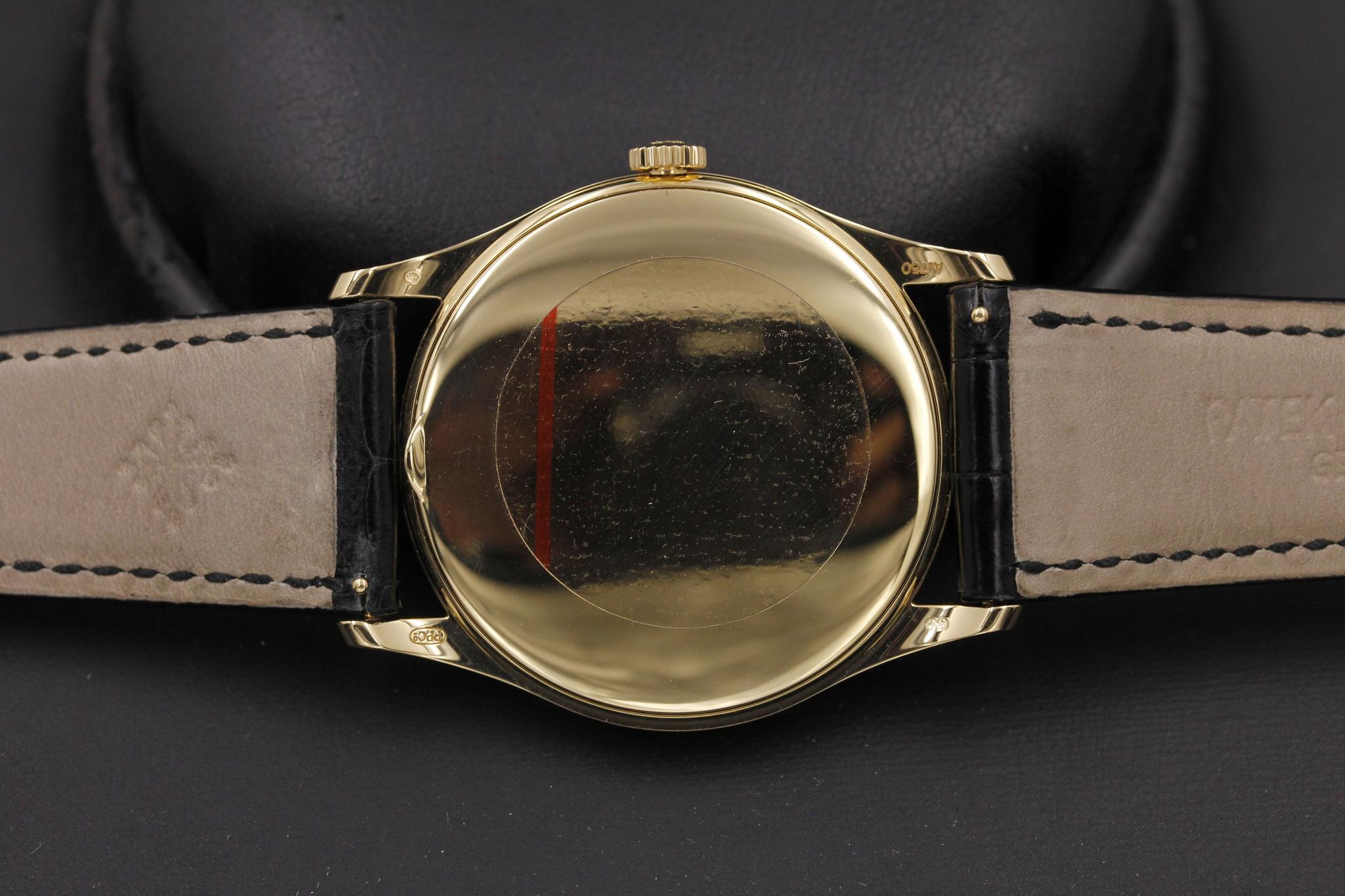 Watch Image 11