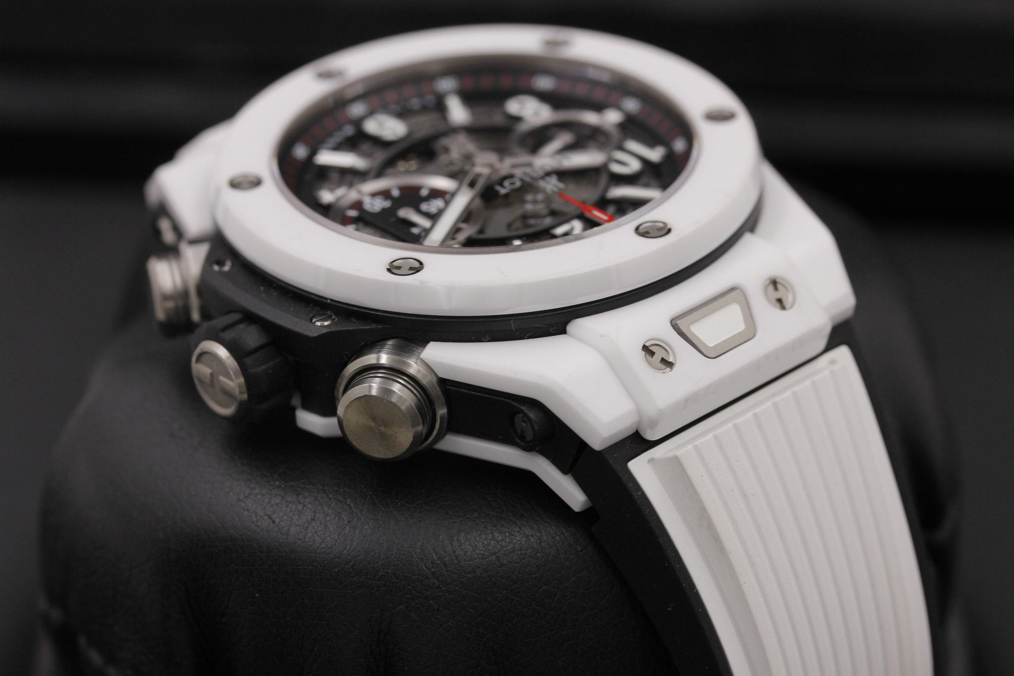 Watch Image 4