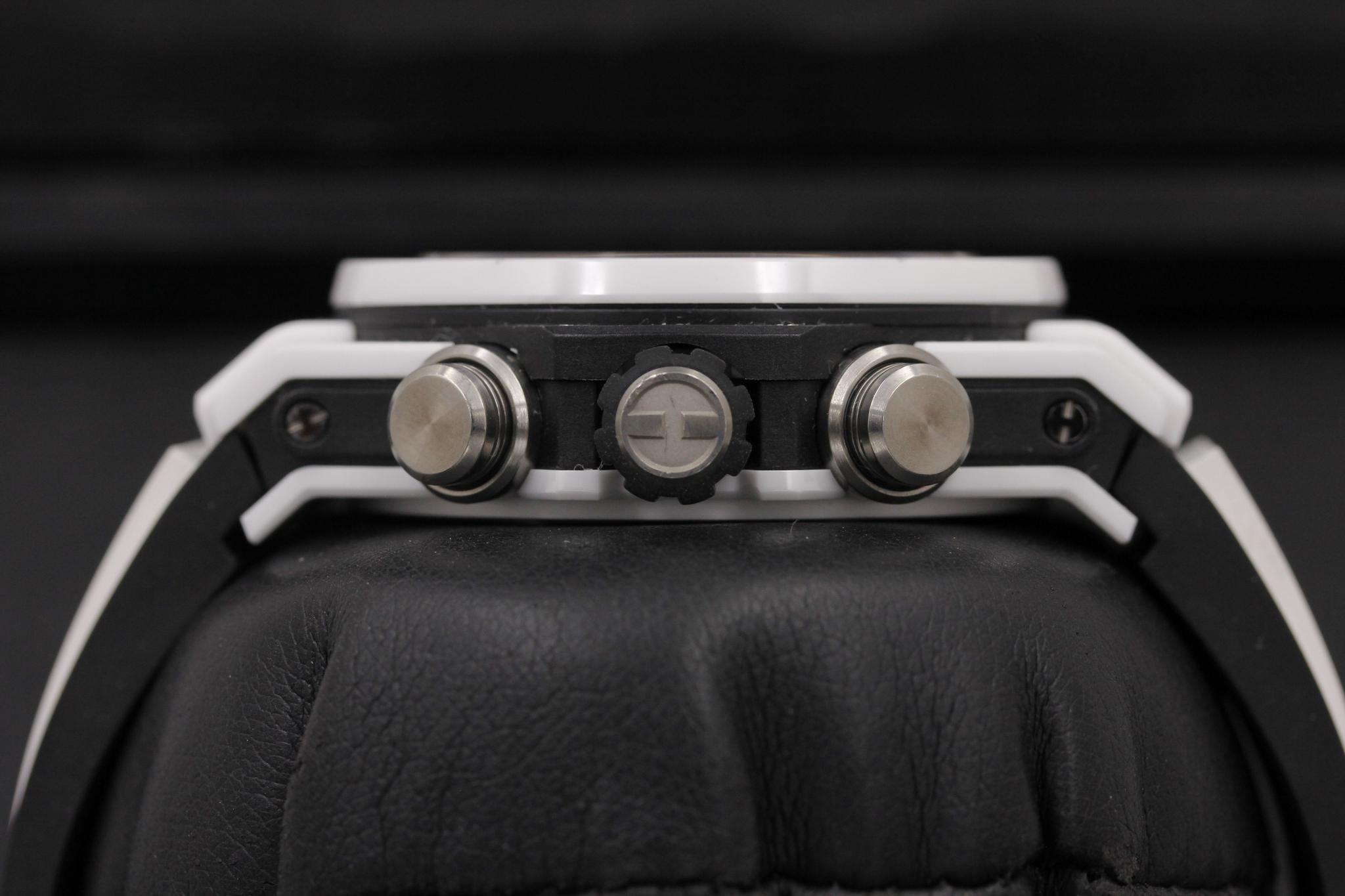 Watch Image 3