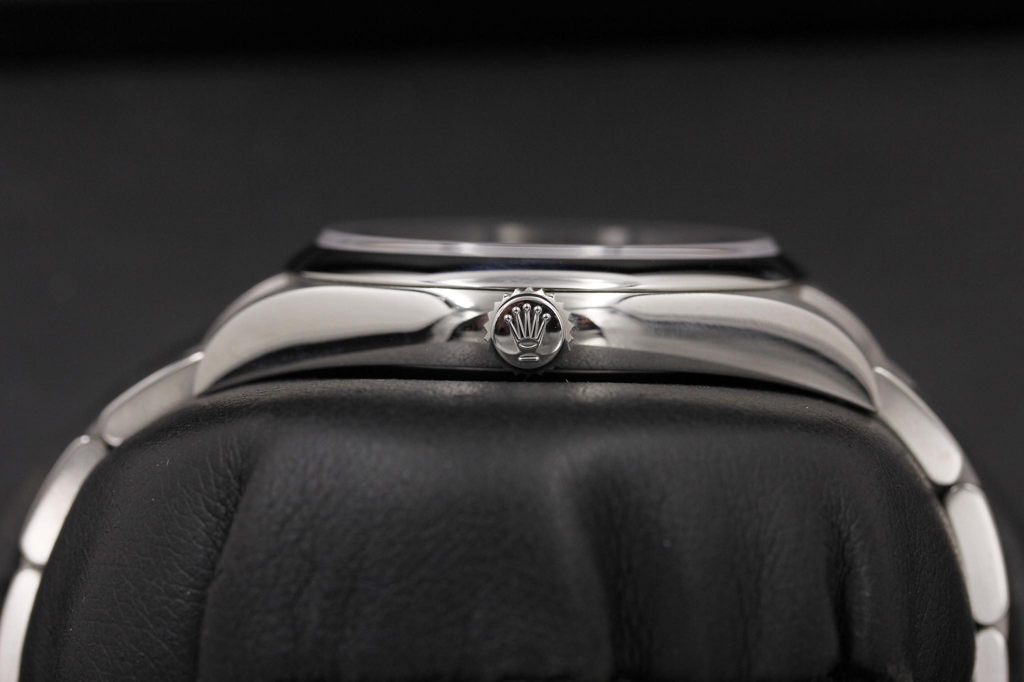 Watch Image 3
