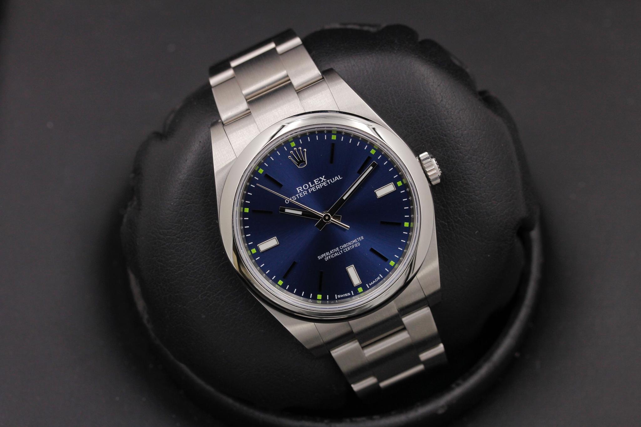 Watch Image 10
