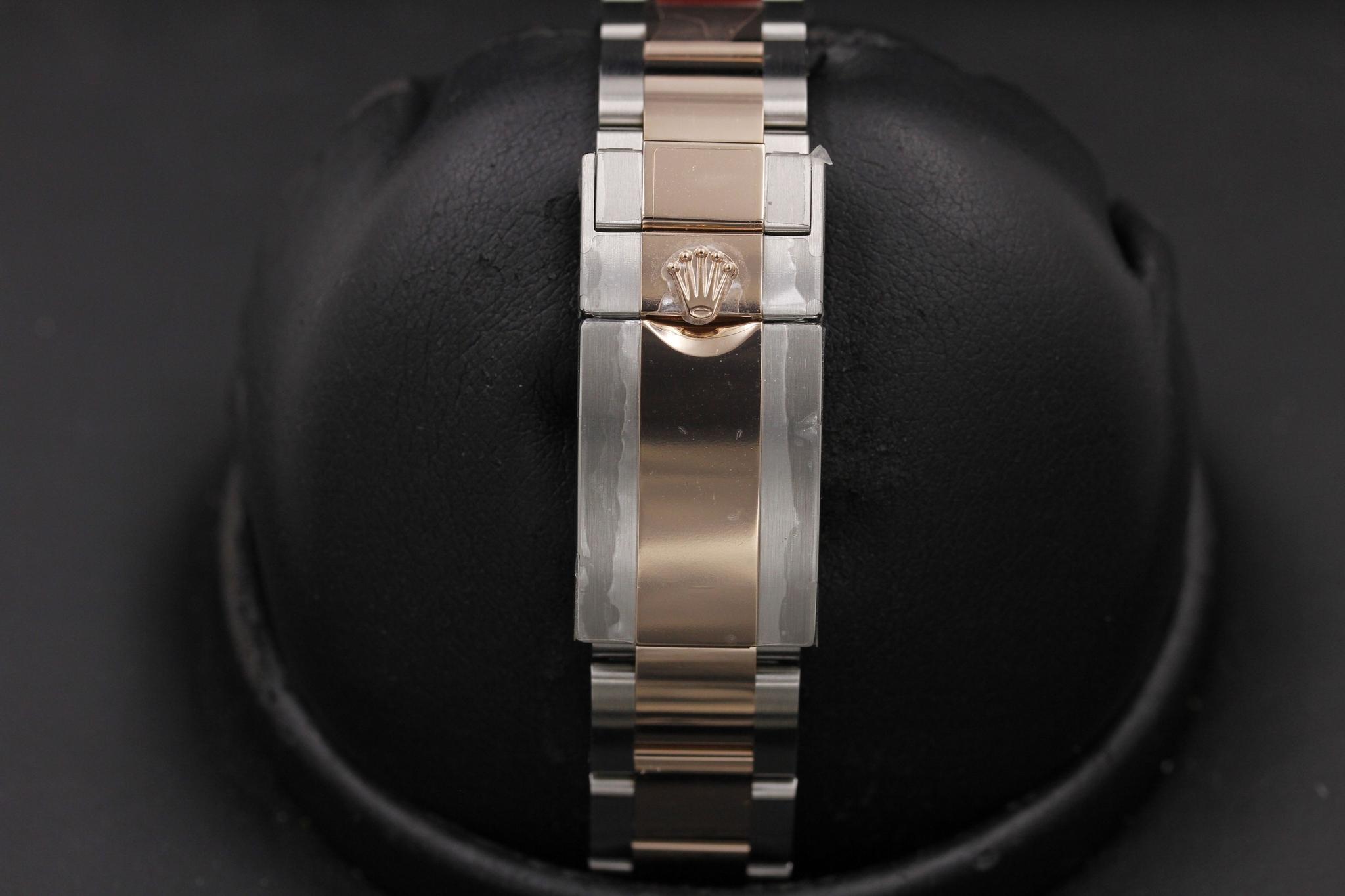 Watch Image 8