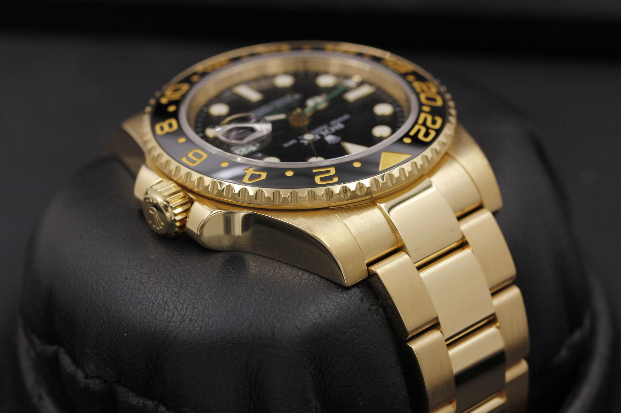 Watch Image 4