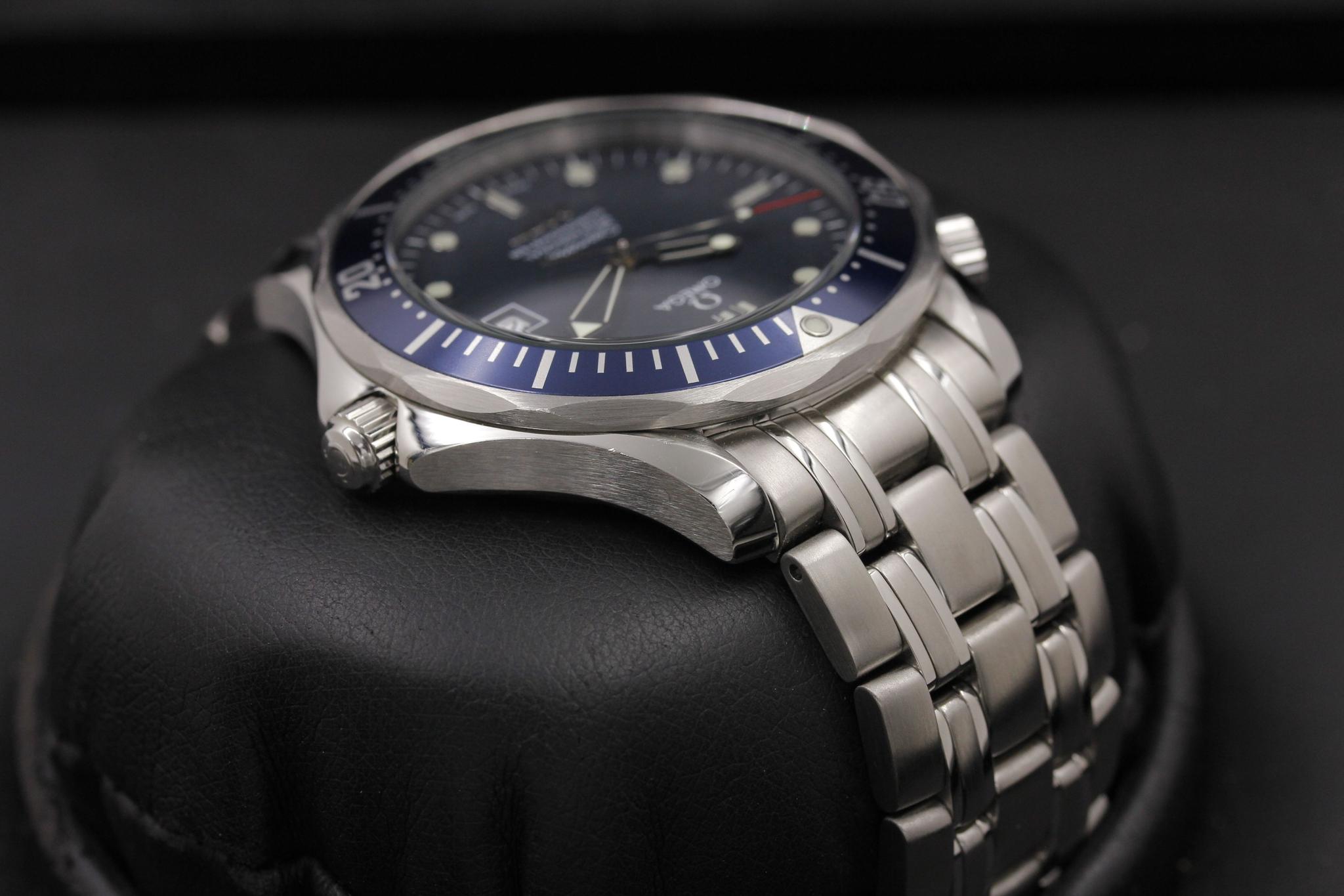 Watch Image 4