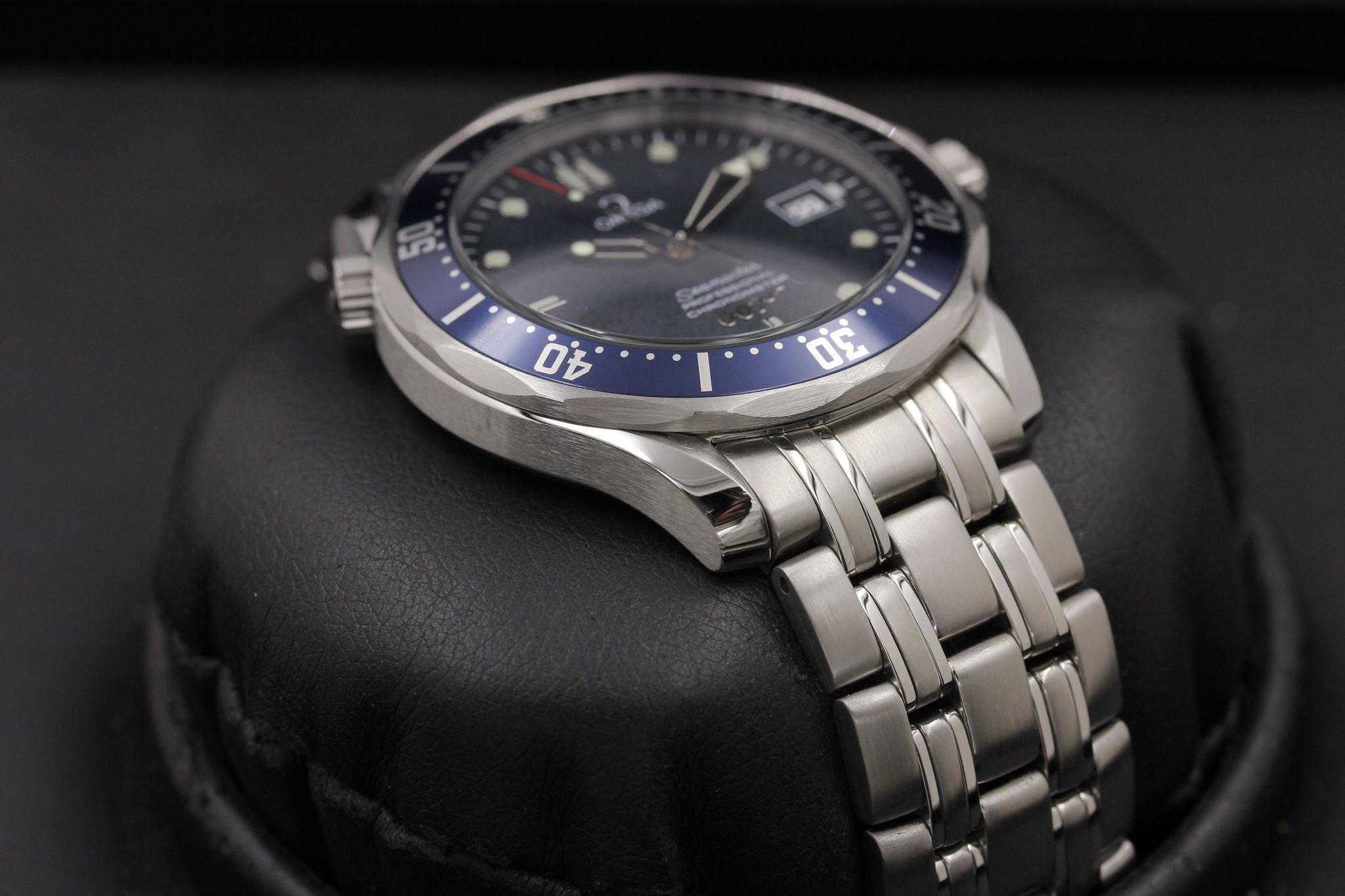 Watch Image 6