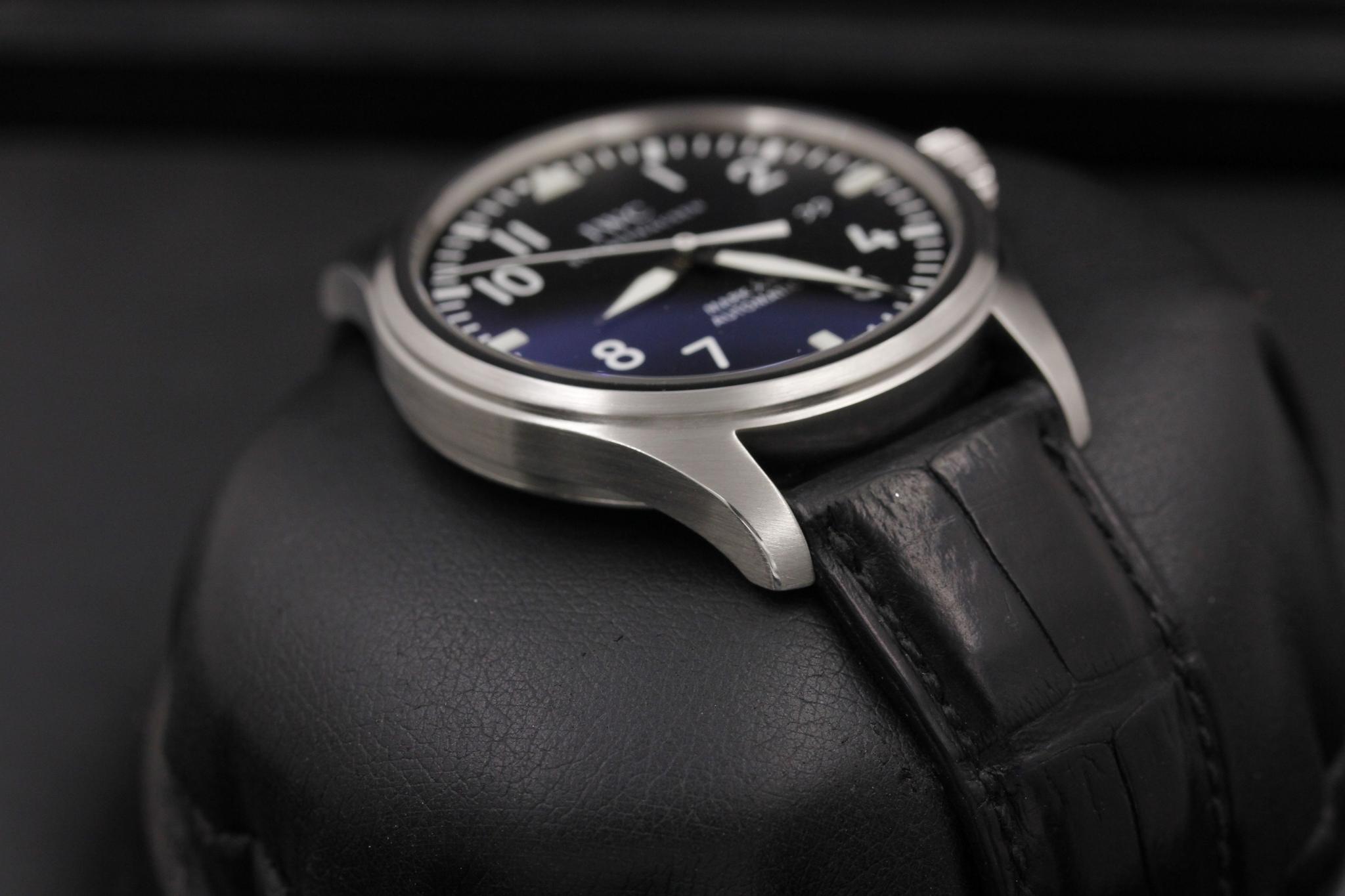 Watch Image 6