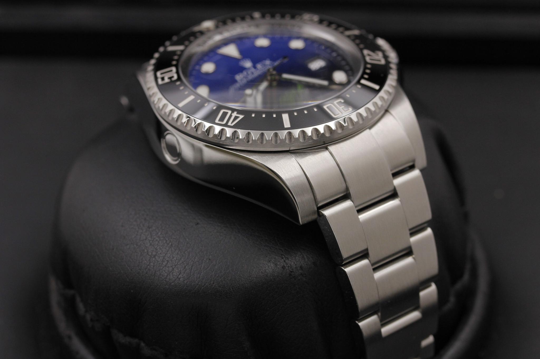 Watch Image 6