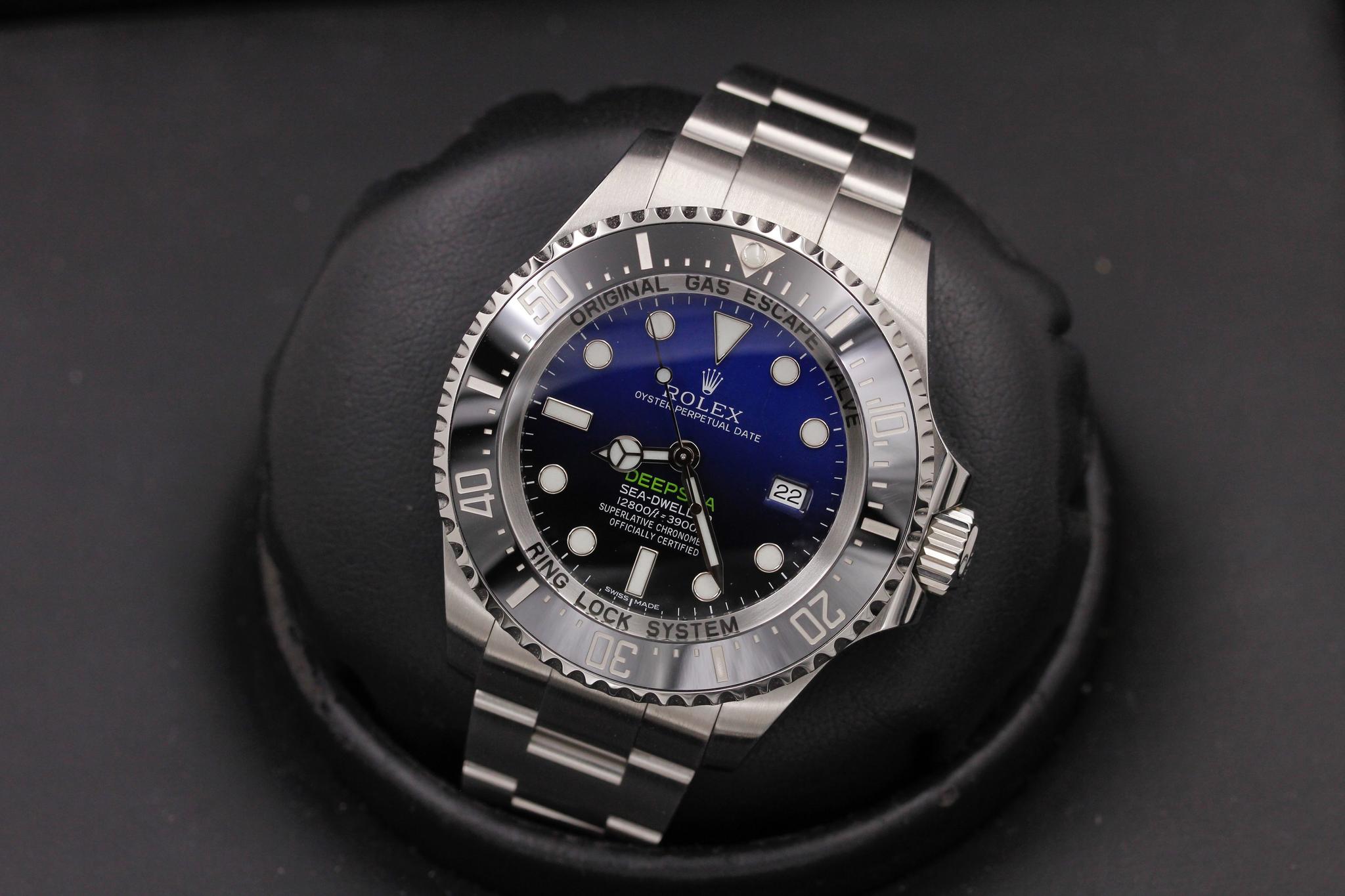 Watch Image 10