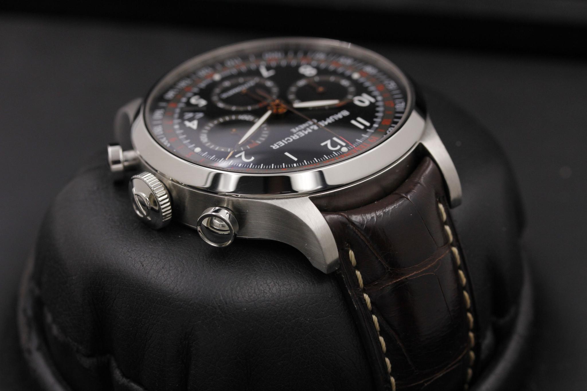 Watch Image 4