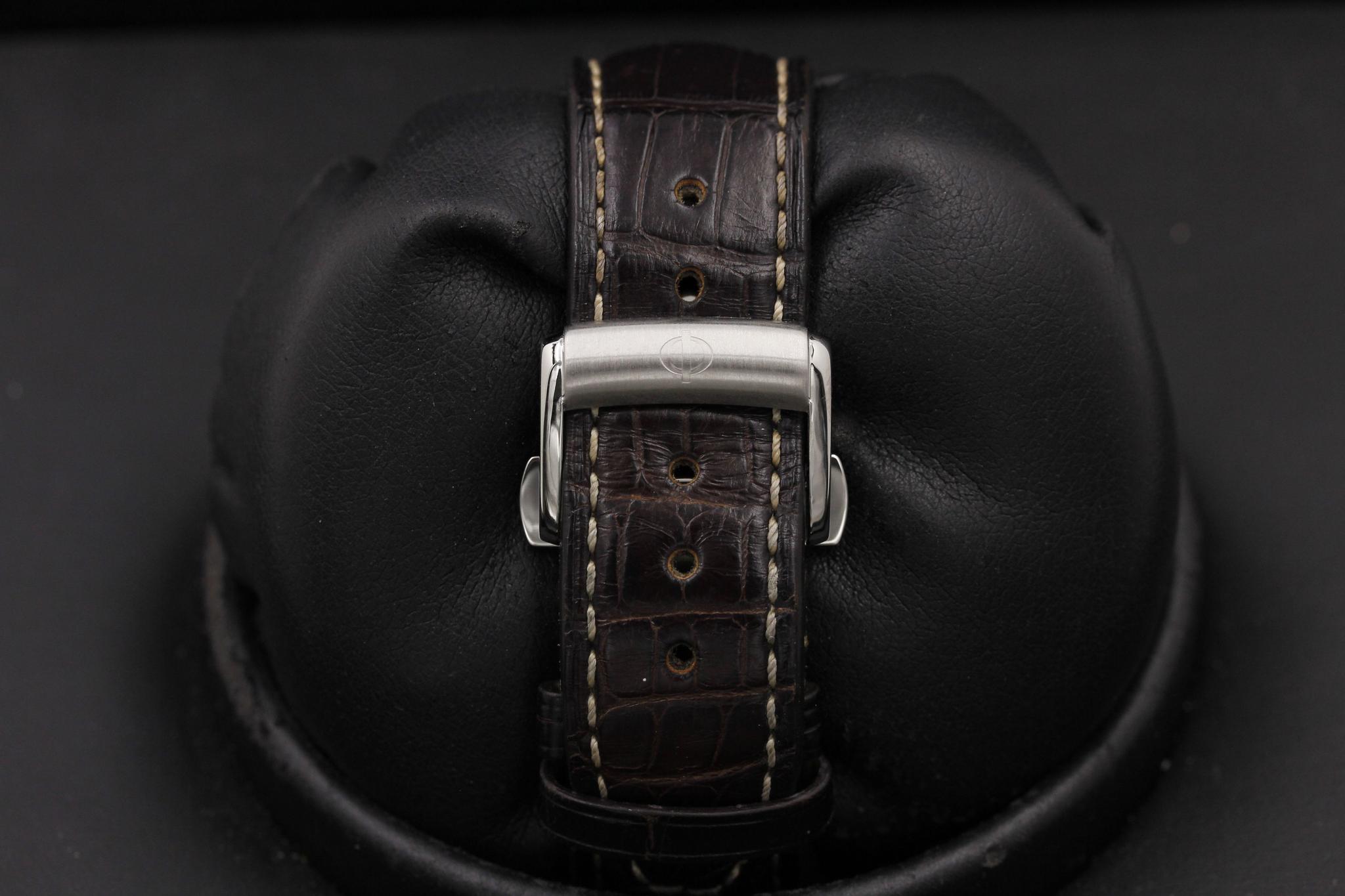 Watch Image 8