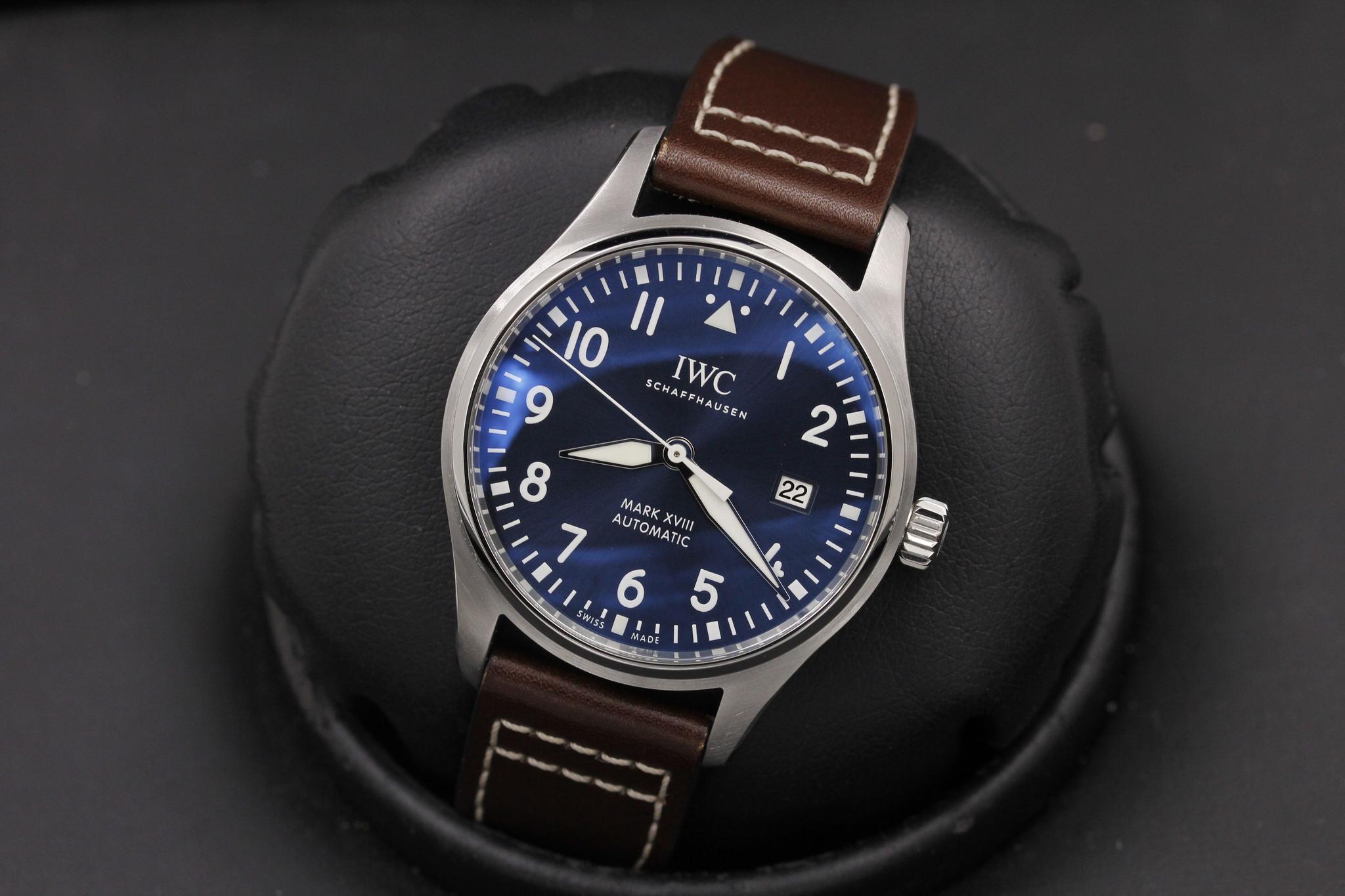 Watch Image 10