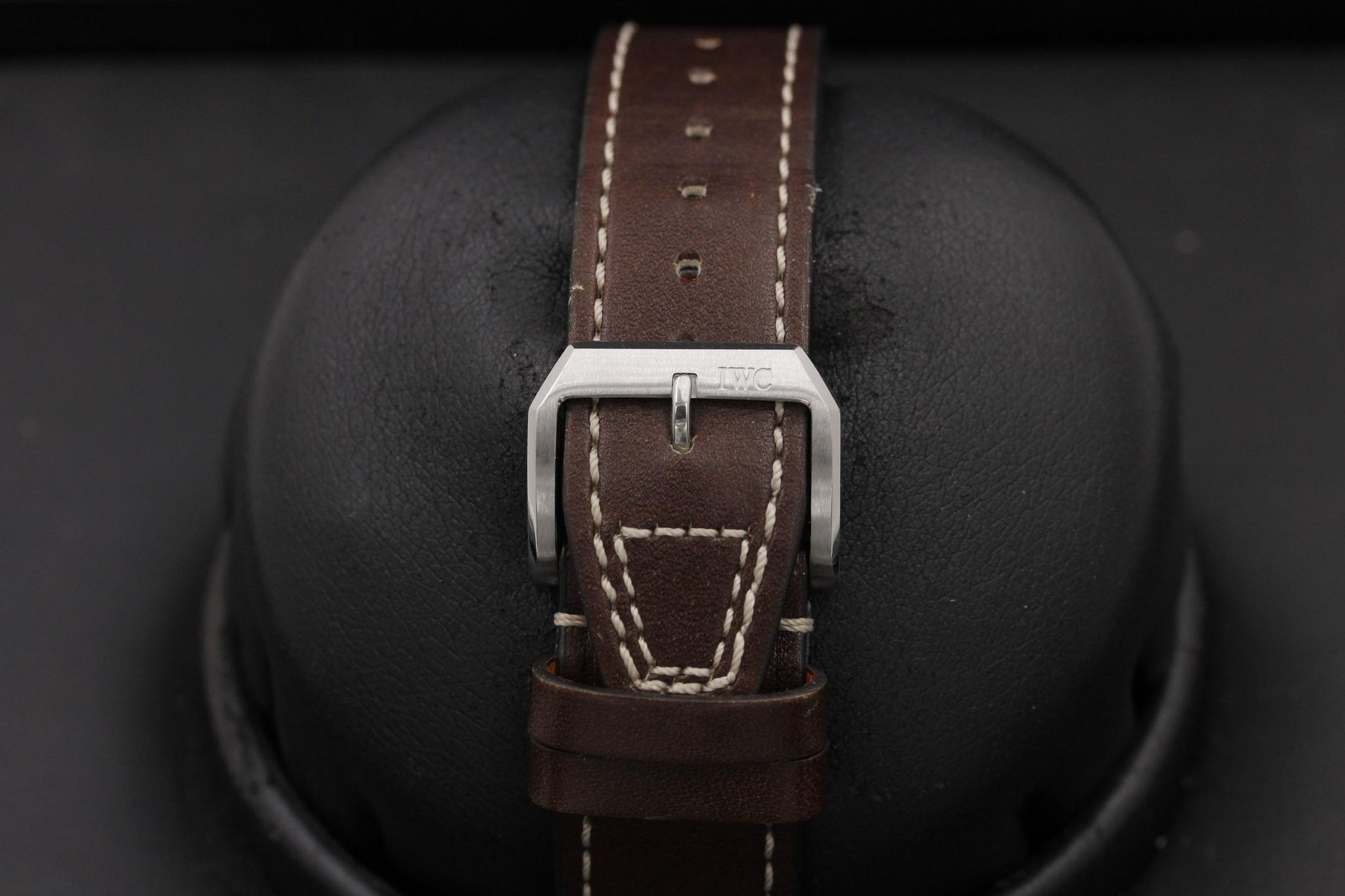 Watch Image 8