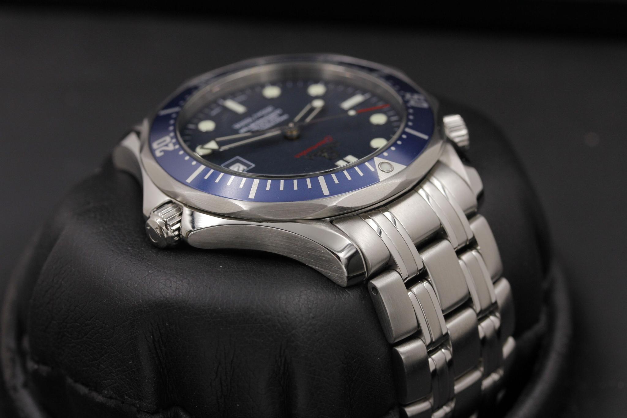 Watch Image 4