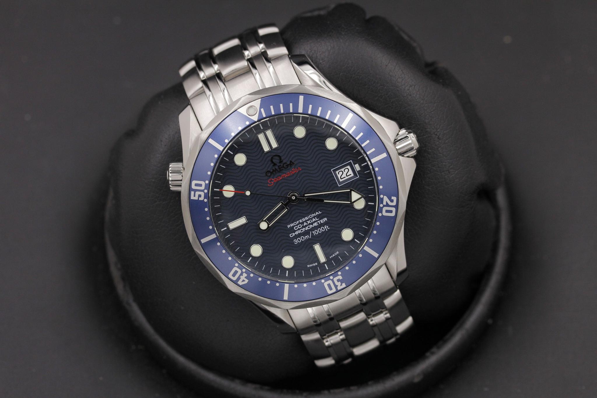 Watch Image 9