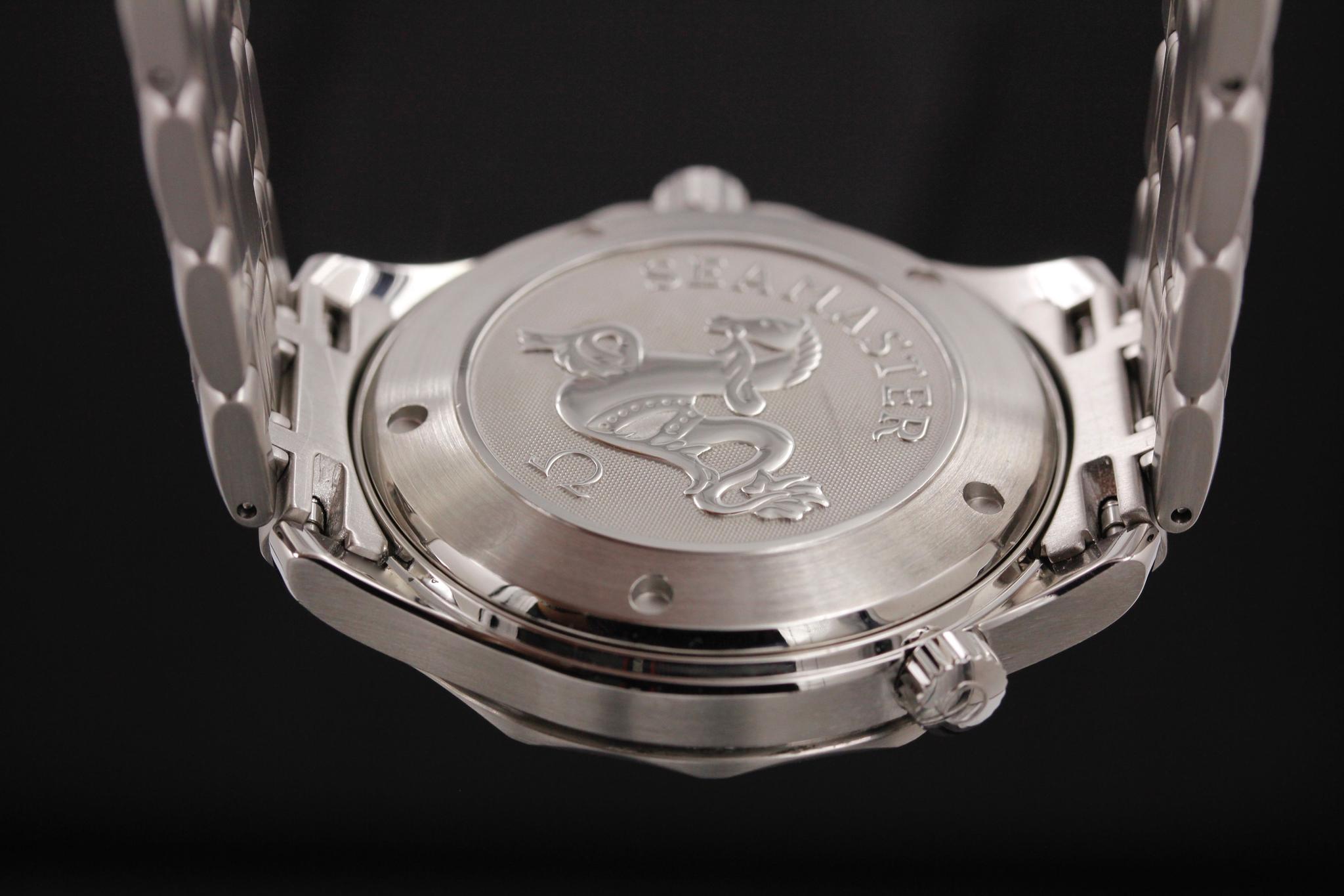 Watch Image 7