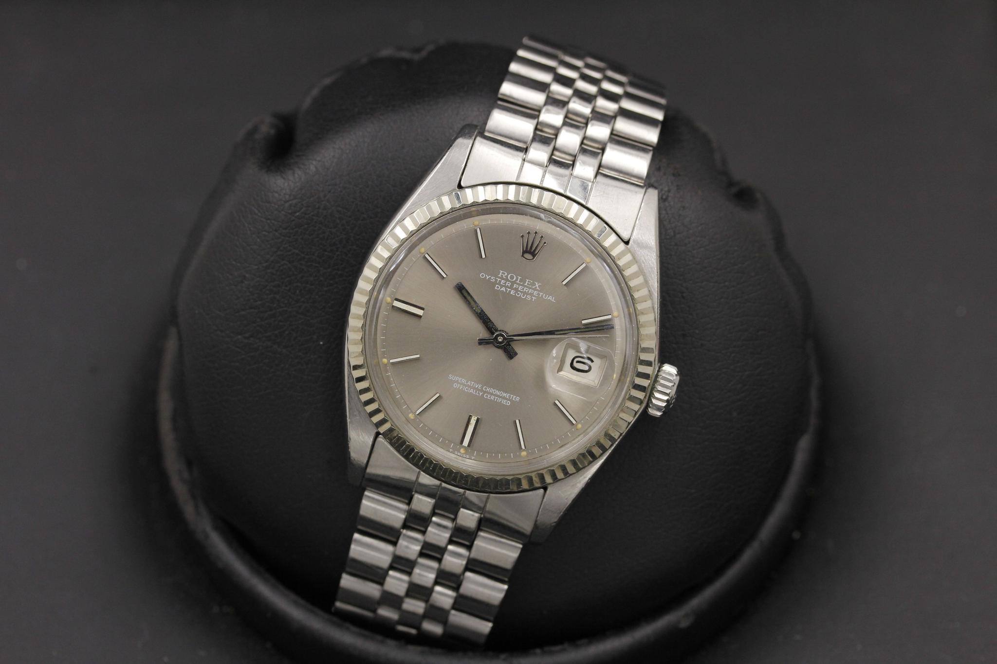 Watch Image 16