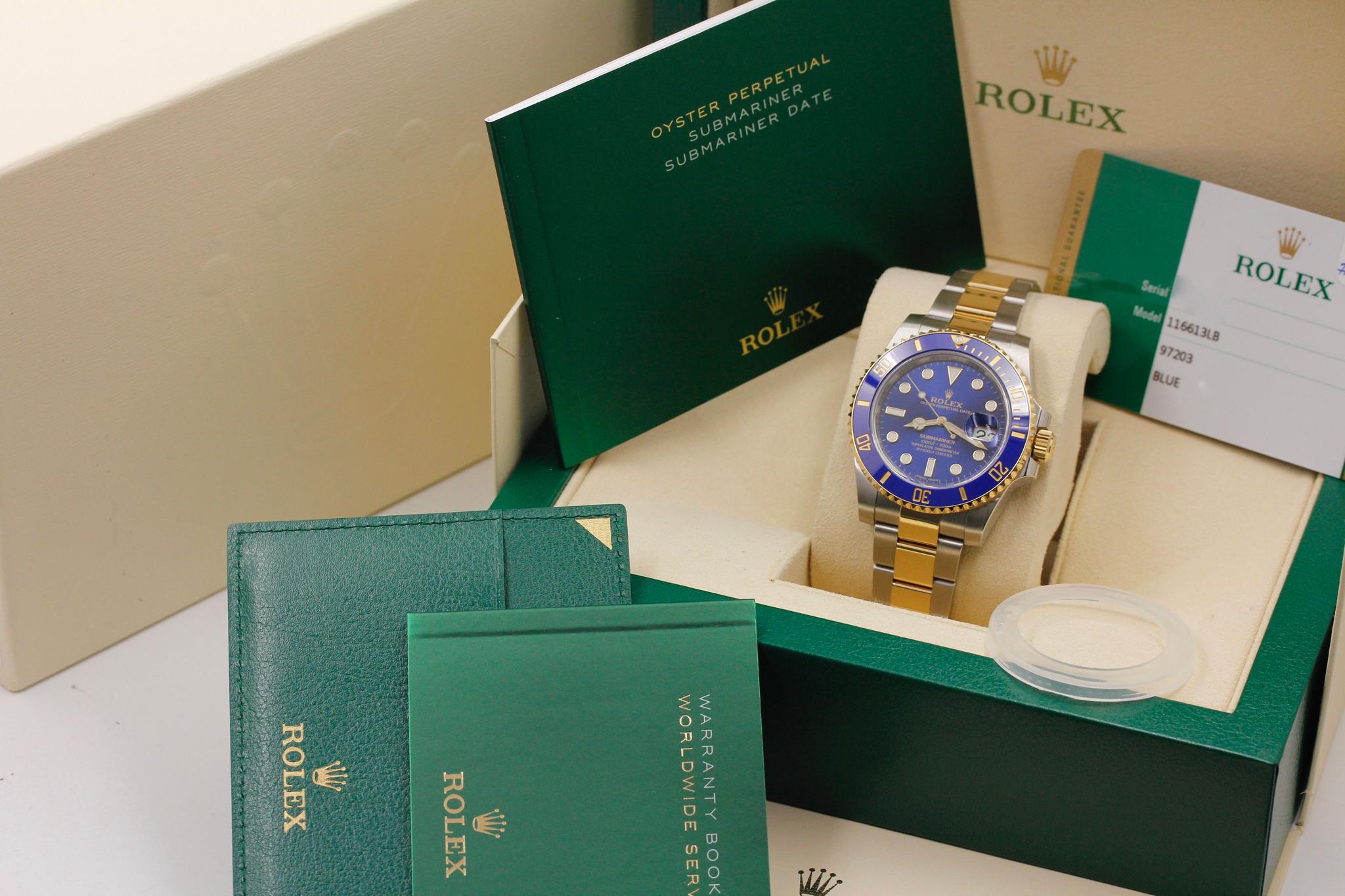 Watch Image 11