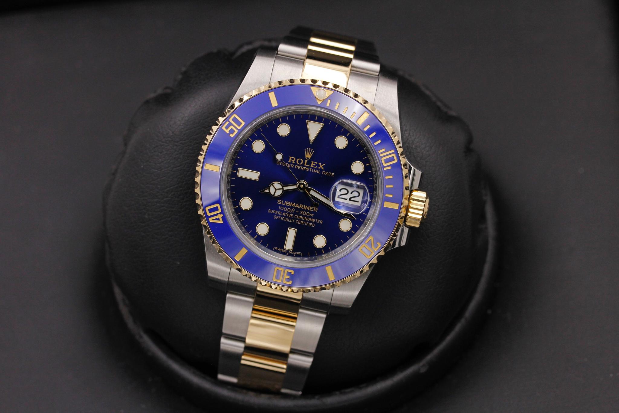 Watch Image 10