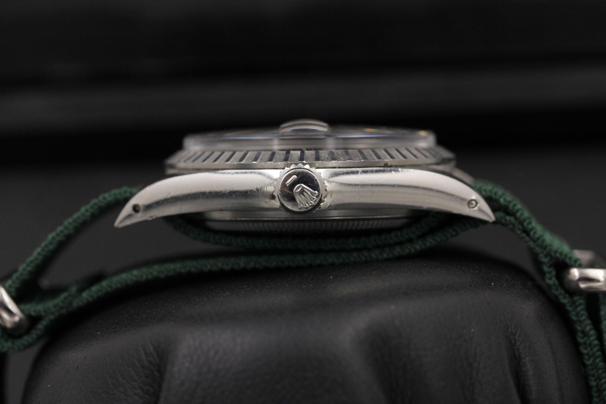 Watch Image 3